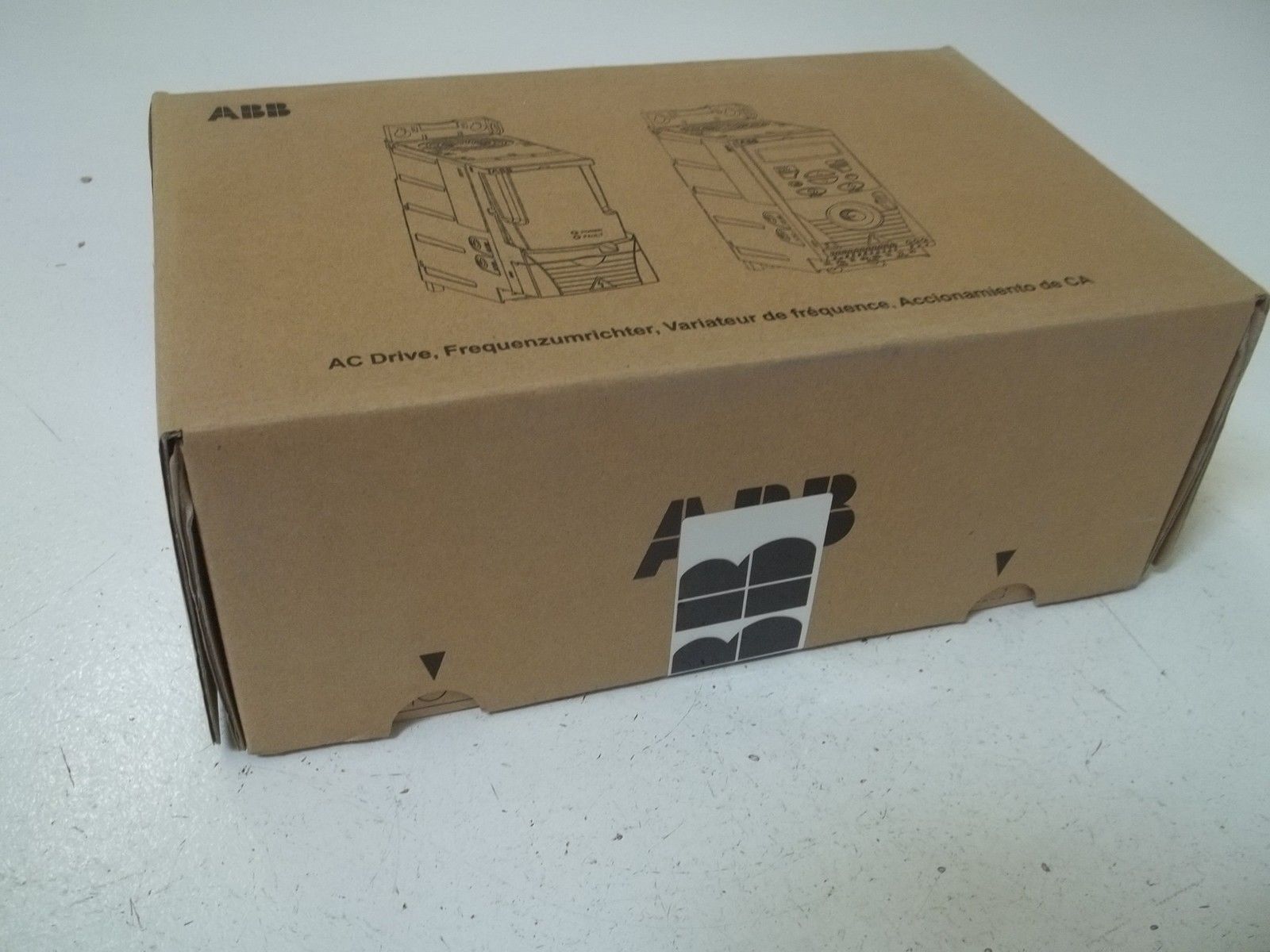 ABB ACS355-03U-05A6-4 AC DRIVE * FACTORY SEALED *