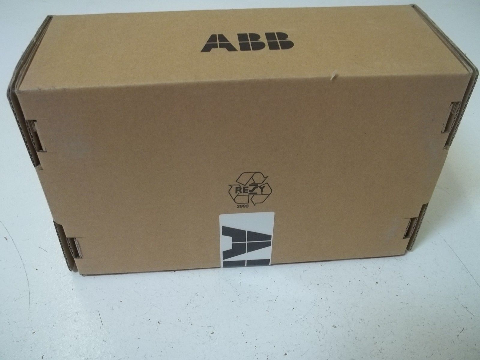 ABB ACS355-03U-05A6-4 AC DRIVE * FACTORY SEALED *