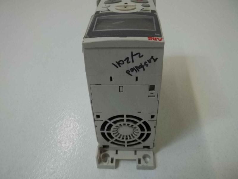 ABB ACS355-03U-05A6-4 AC DRIVE *USED*