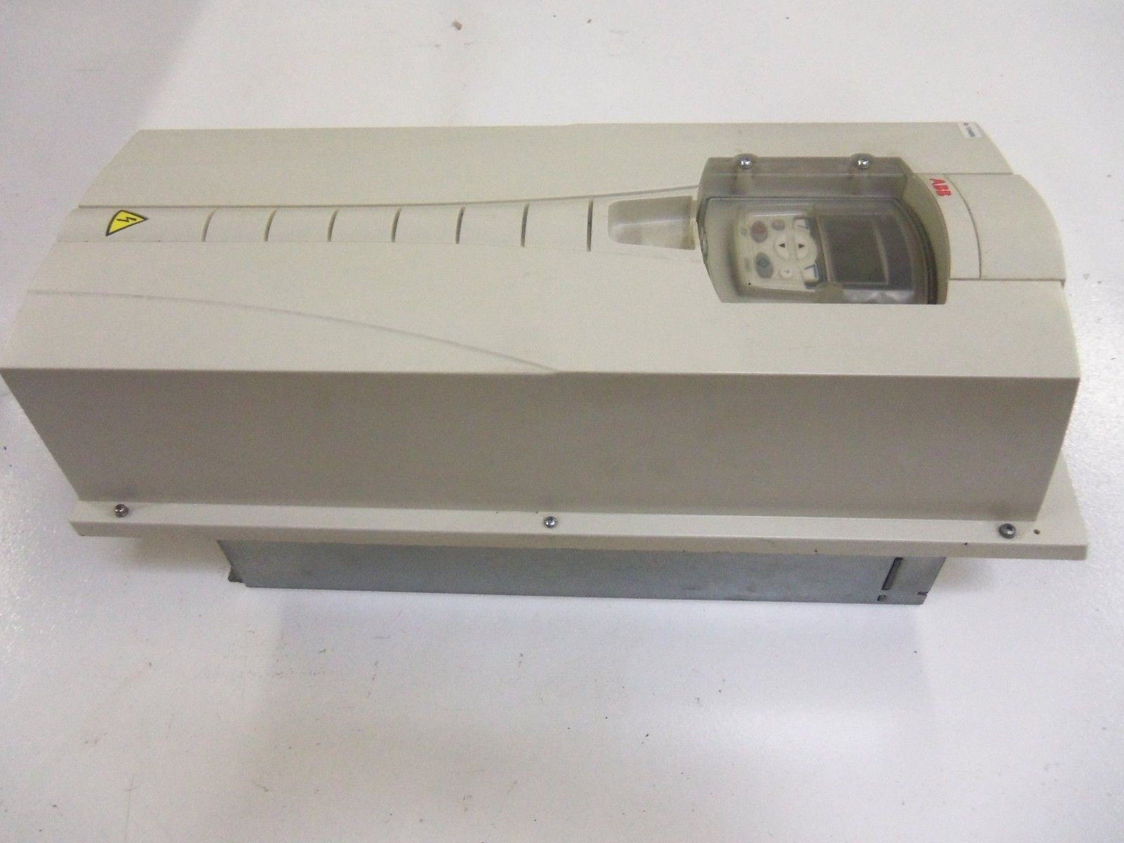 ABB ACS550-U1-038A-4 AC DRIVE *USED*