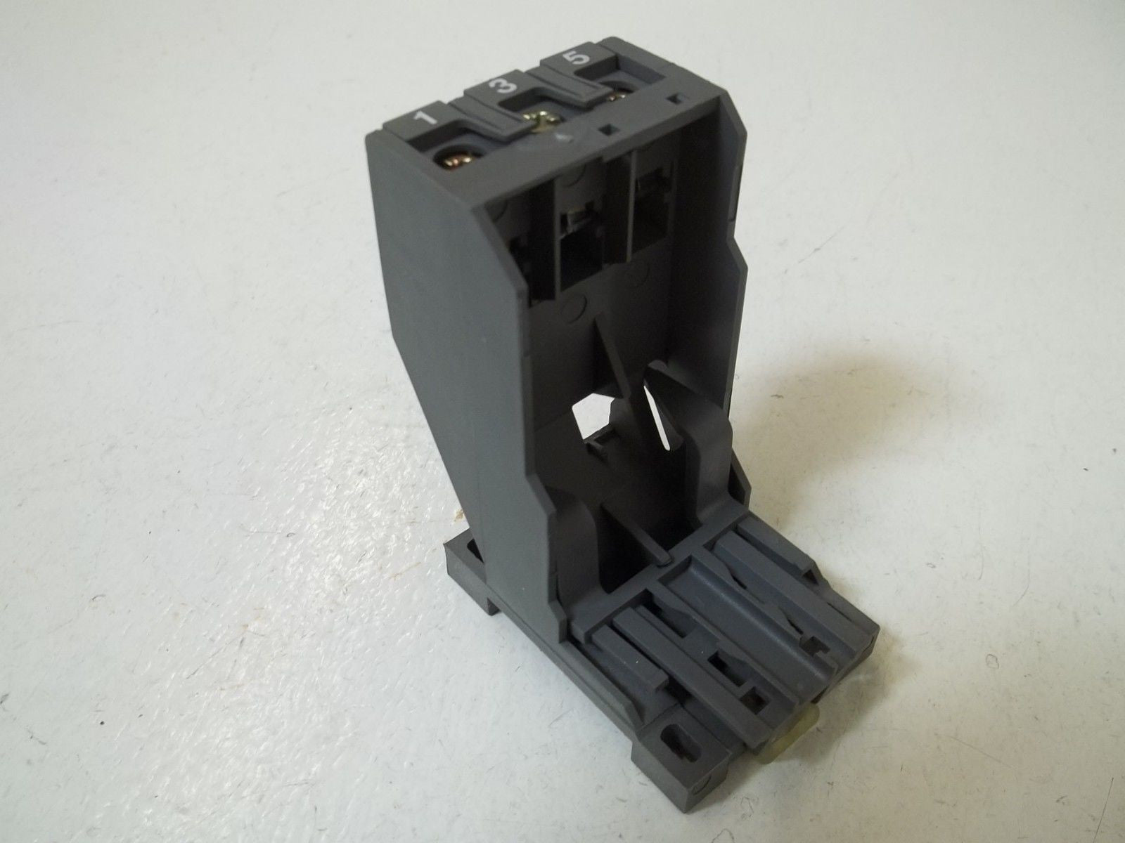 ABB DB25/25A SEPARATE  MOUNTING KIT *NEW IN BOX*
