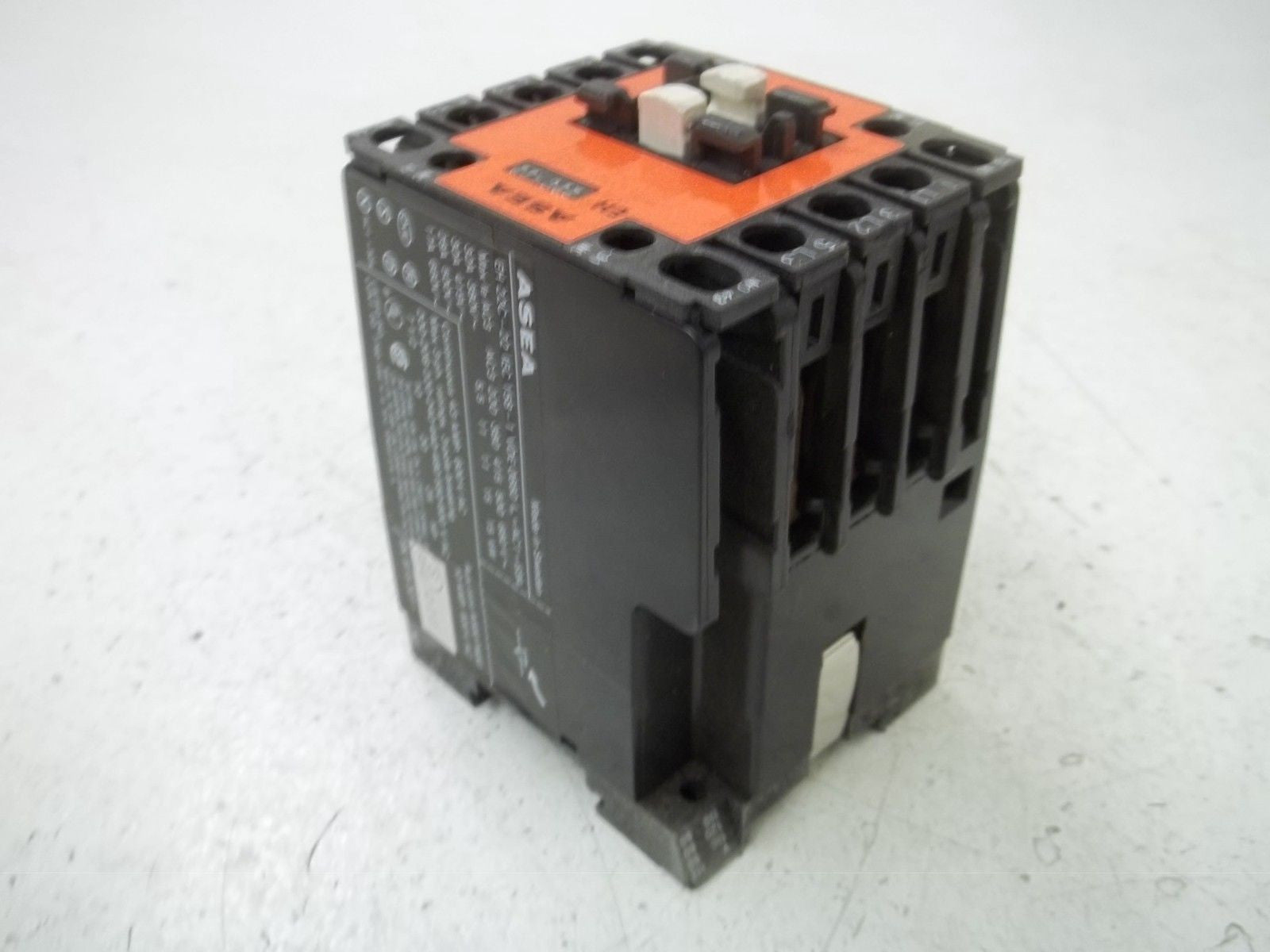 ABB EH22C-1 3P-CONTACTOR 120/60 *NEW IN BOX*