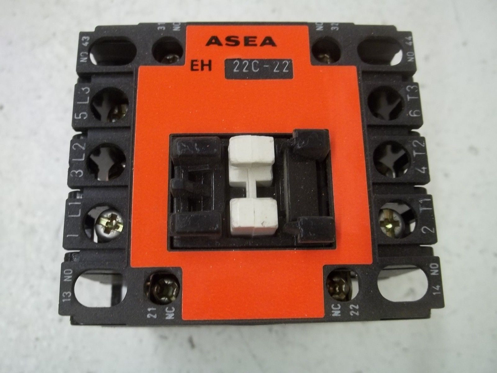 ABB EH22C-1 3P-CONTACTOR 120/60 *NEW IN BOX*