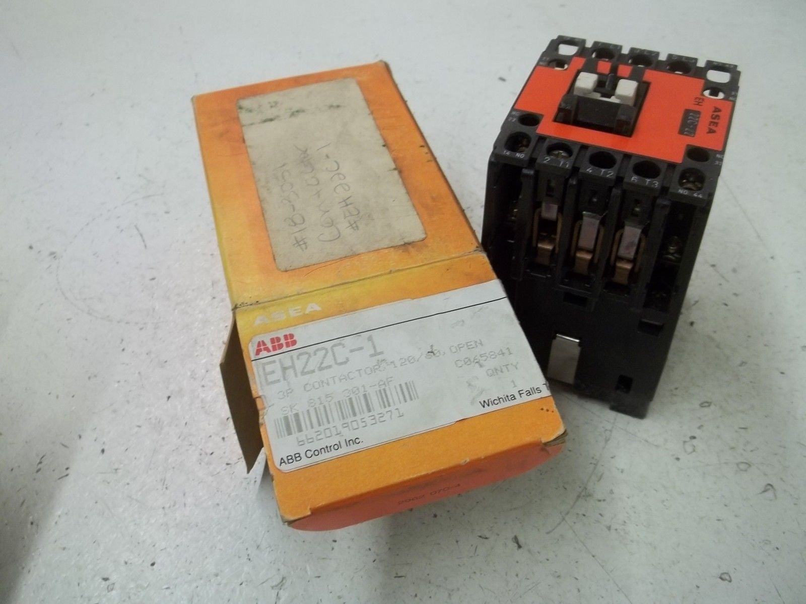 ABB EH22C-1 3P-CONTACTOR 120/60 *NEW IN BOX*