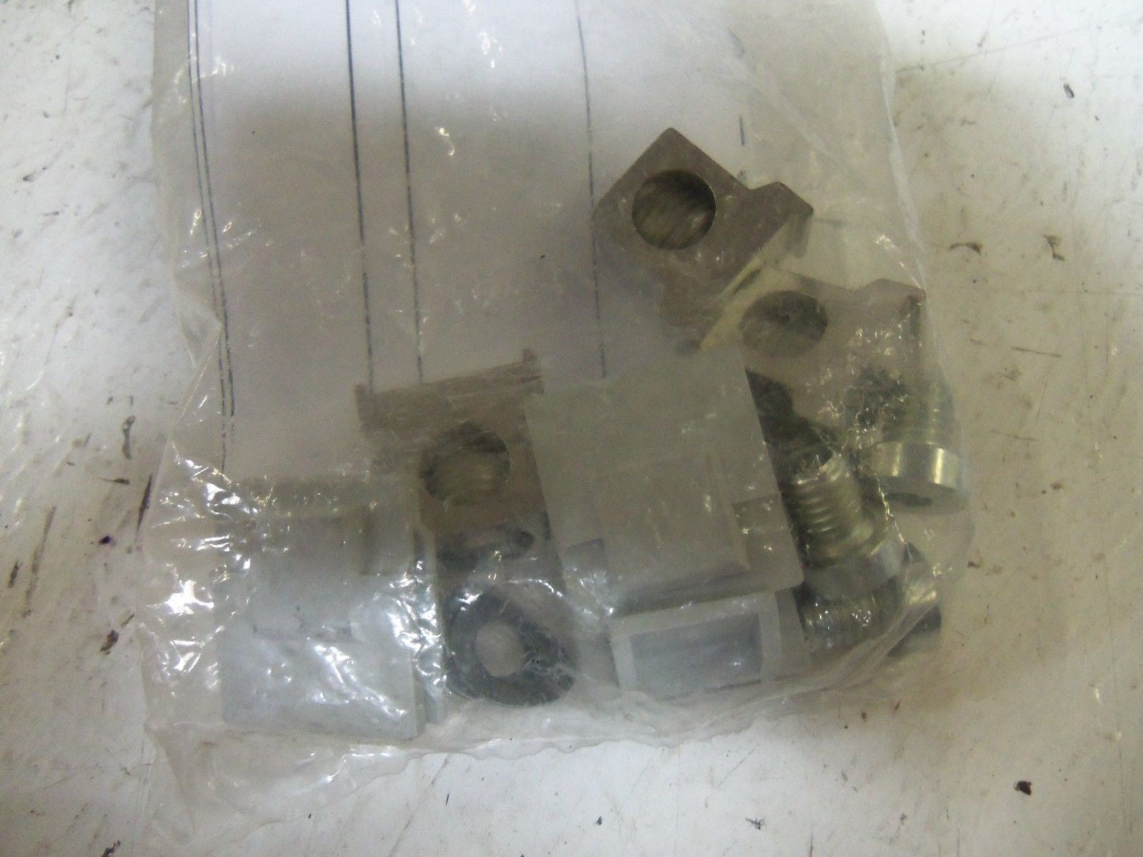 ABB KT3100-3 LUG KIT *NEW IN FACTORY BAG*