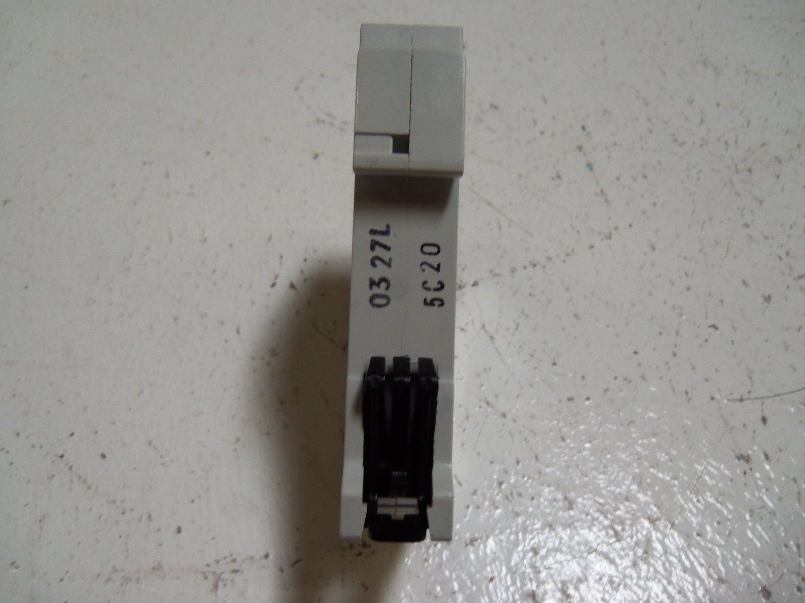 ABB S201-C20 CIRCUIT BREAKER 20A *NEW NO BOX*