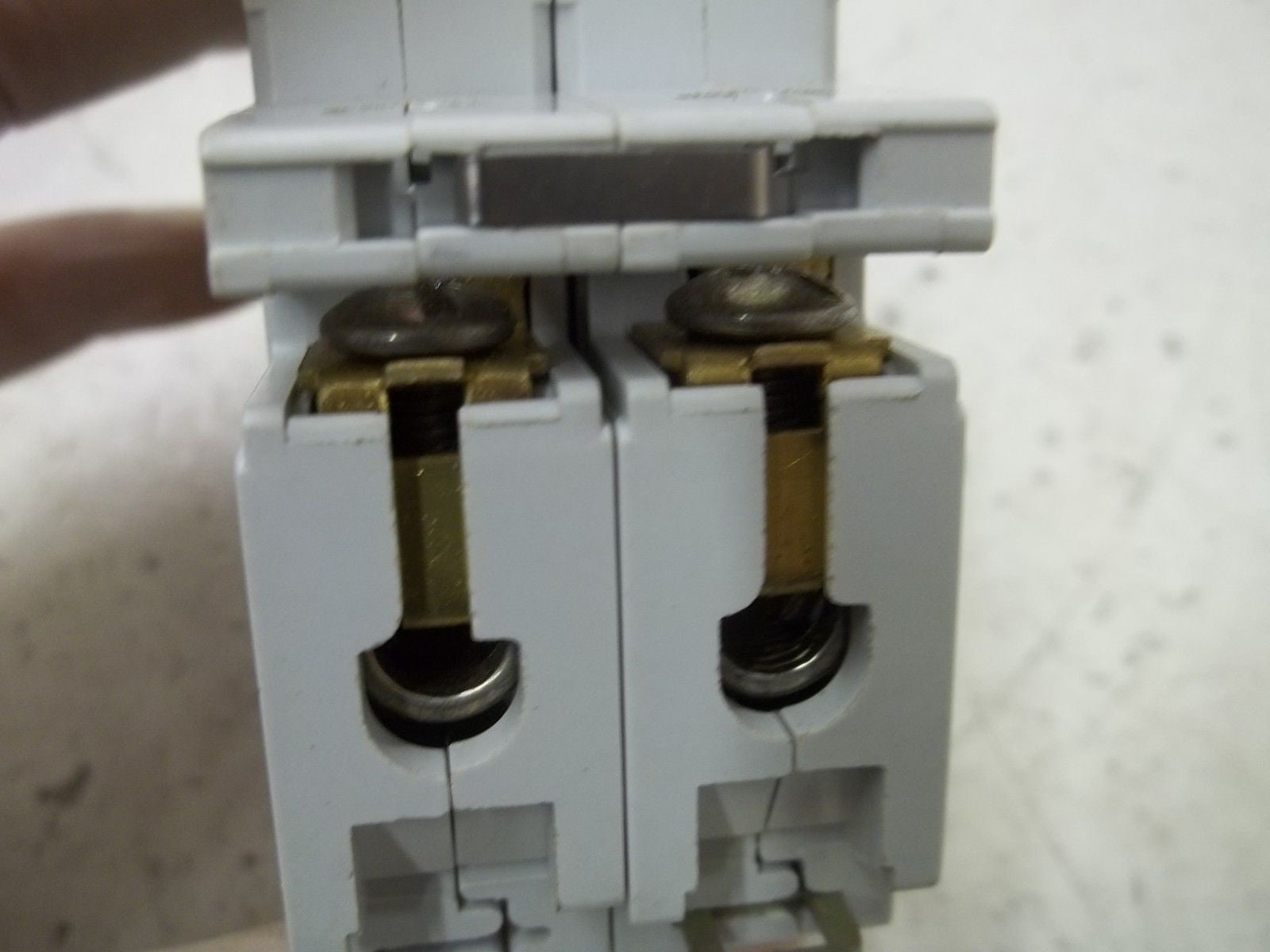 ABB S272-K2 CIRCUIT BREAKER 2A *USED*