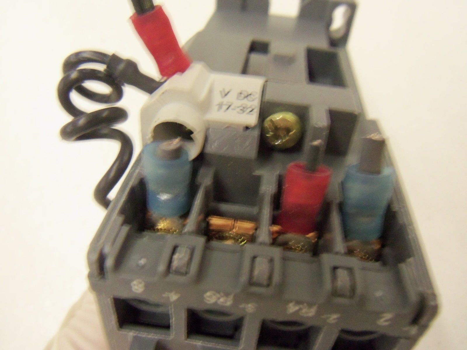 ABB TBC16-22-00 17-32VDC *NEW NO BOX*