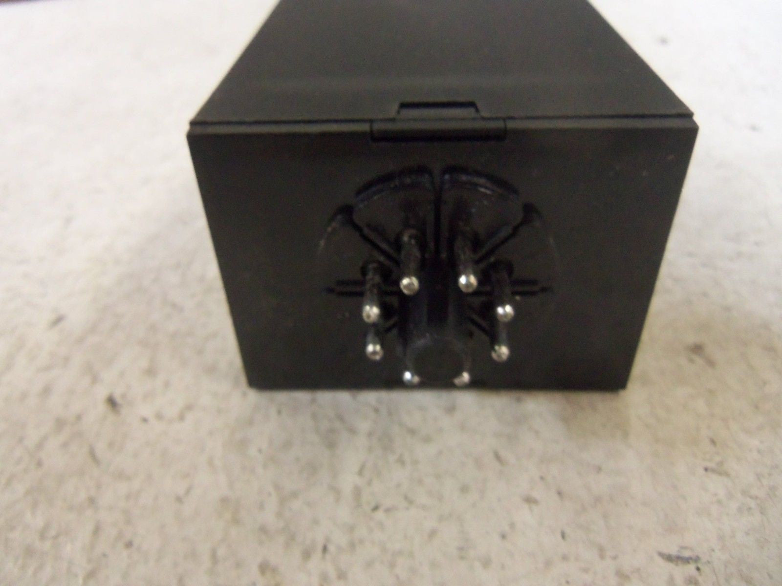 ABB SSAC TRB120A2Y30 TIME DELAY RELAY *NEW IN BOX*