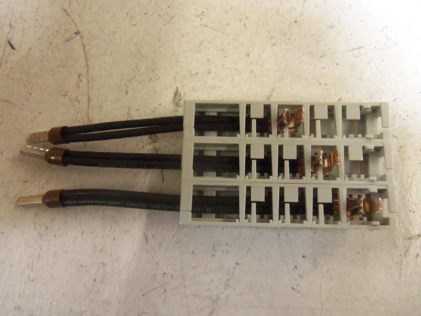 ABB ZLS189BT BUS STAB MODULE *NEW NO BOX*