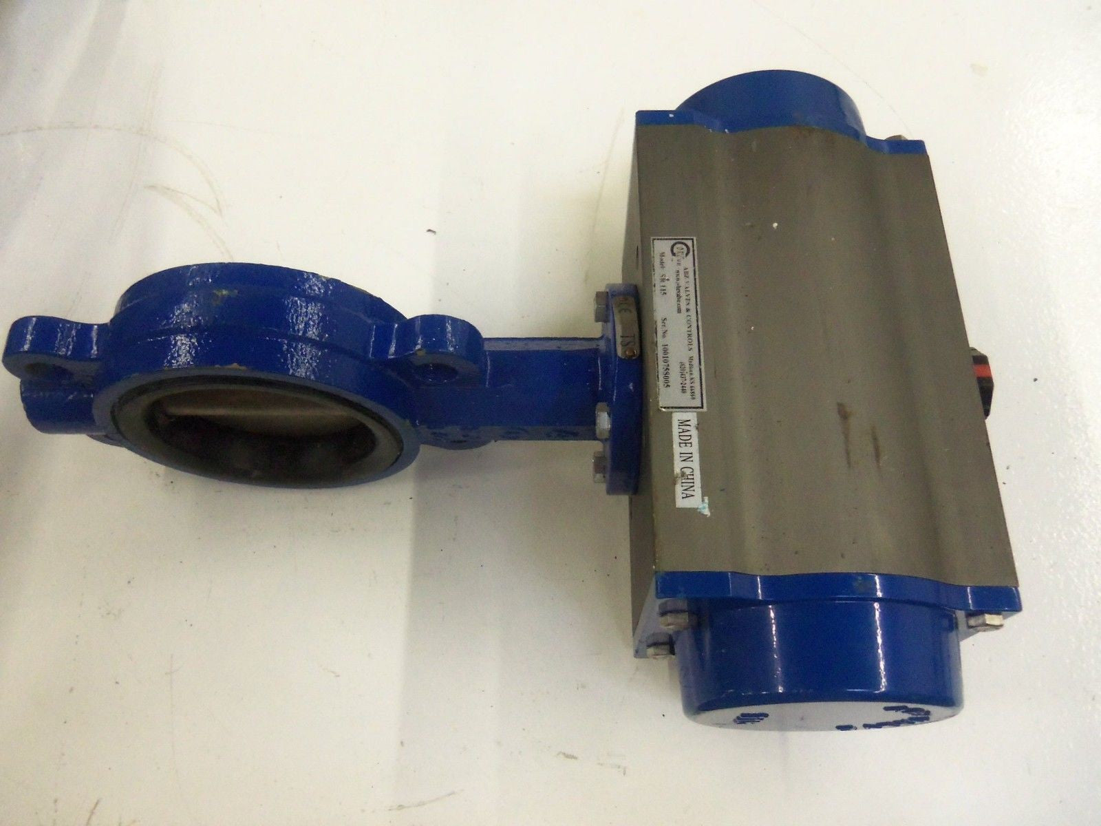 ABZ SR115 PNEUMATIC ACTUATOR BUTTERFLY VALVE *NEW NO BOX*