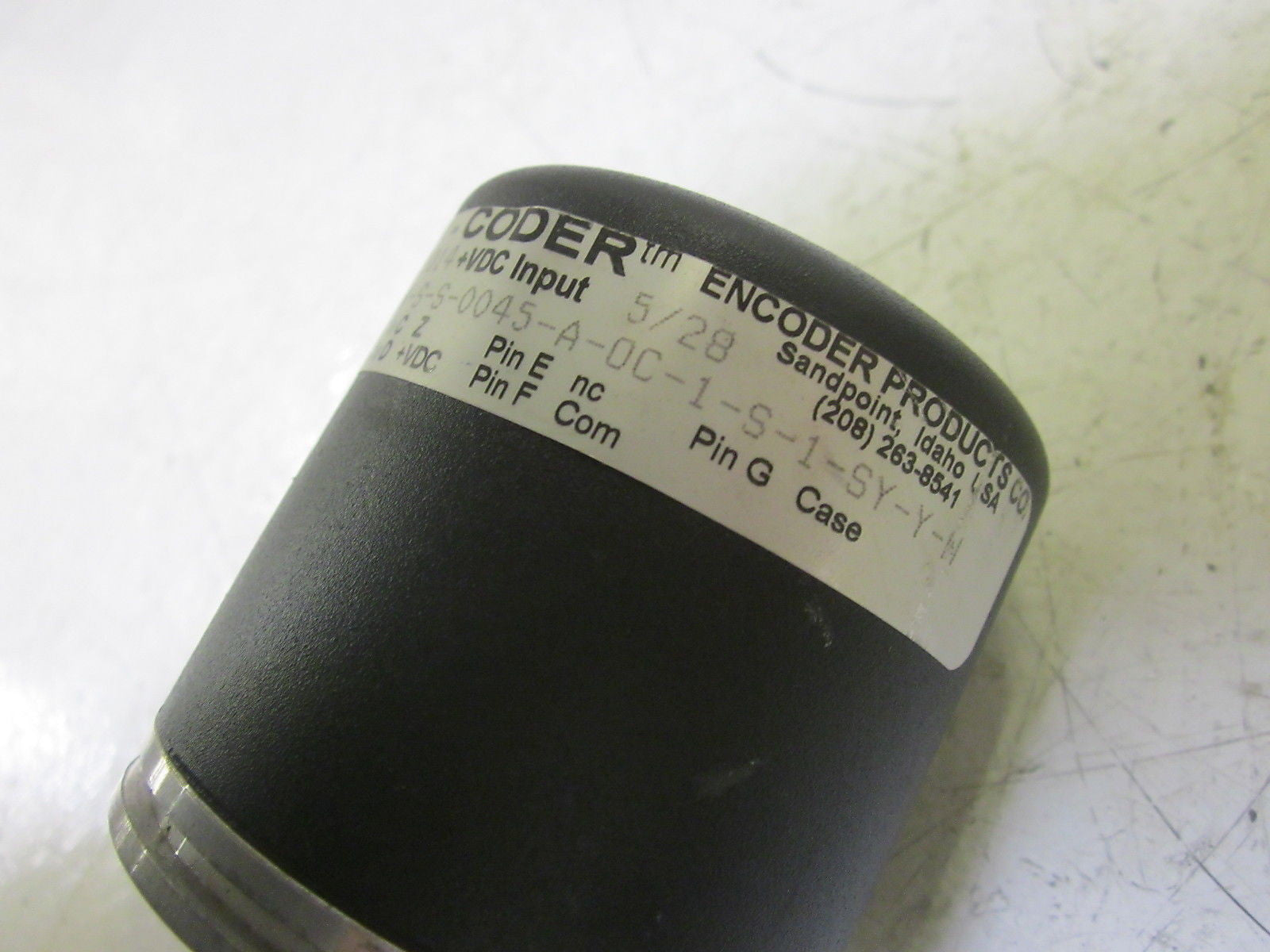 ACCU-CODER 725N-S-S-0045-A-0C-1-S-1-SY-Y-N ENCODER  *USED*
