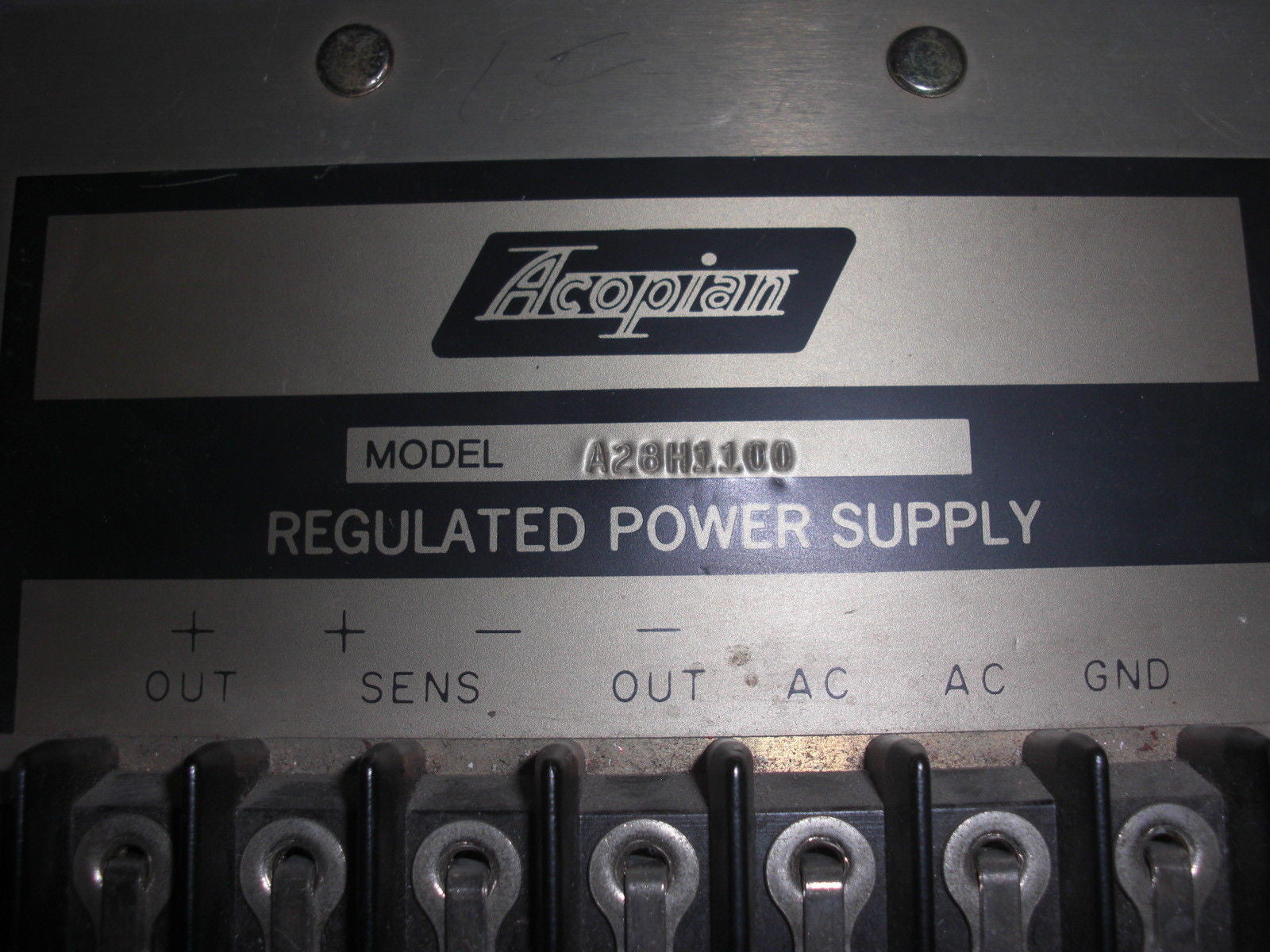 ACOPIAN A28 H1100 POWER SUPPLY *USED*