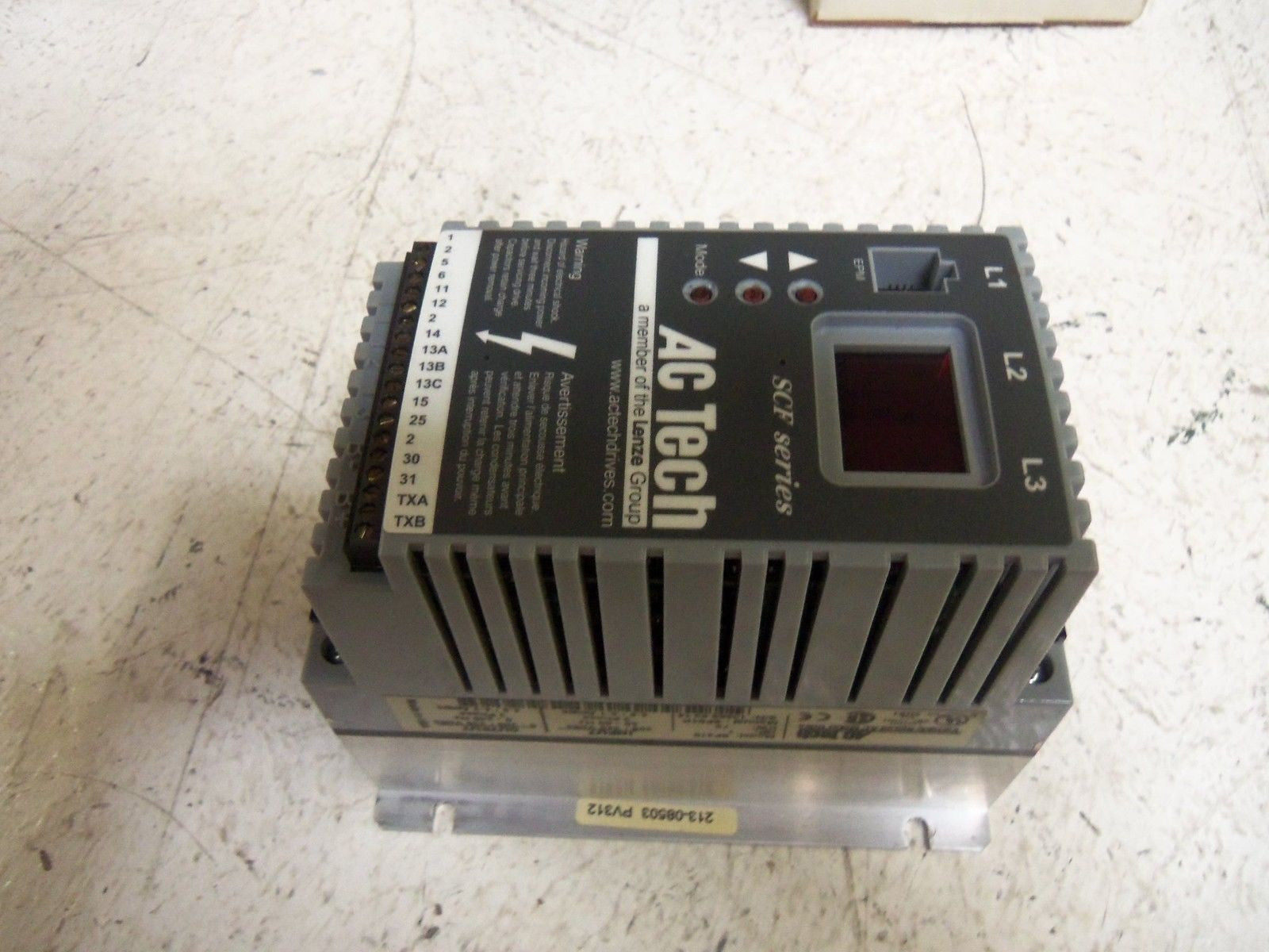 AC TECH SF210 SERIES DRIVE *USED*