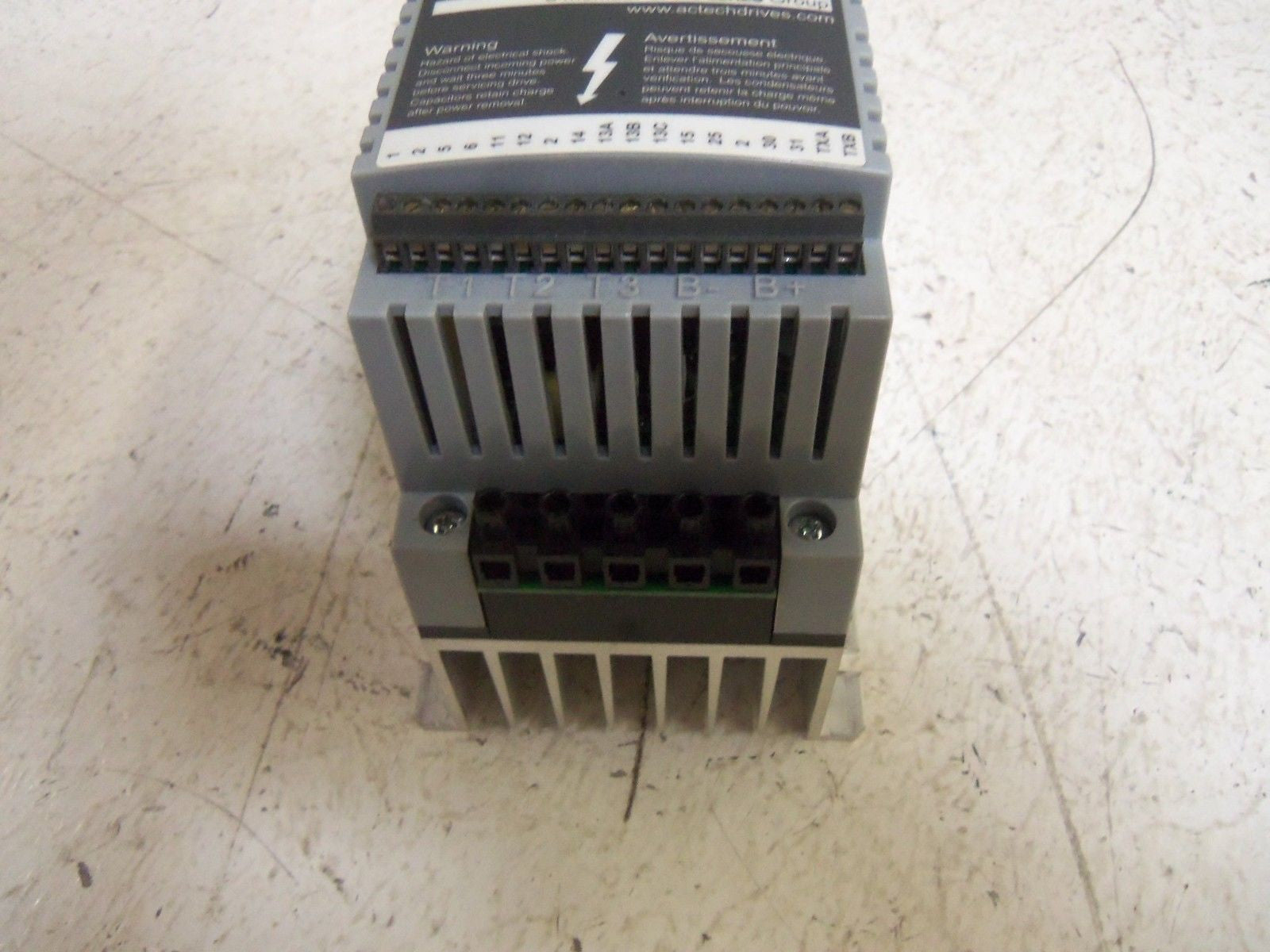 AC TECH SF210 SERIES DRIVE *USED*