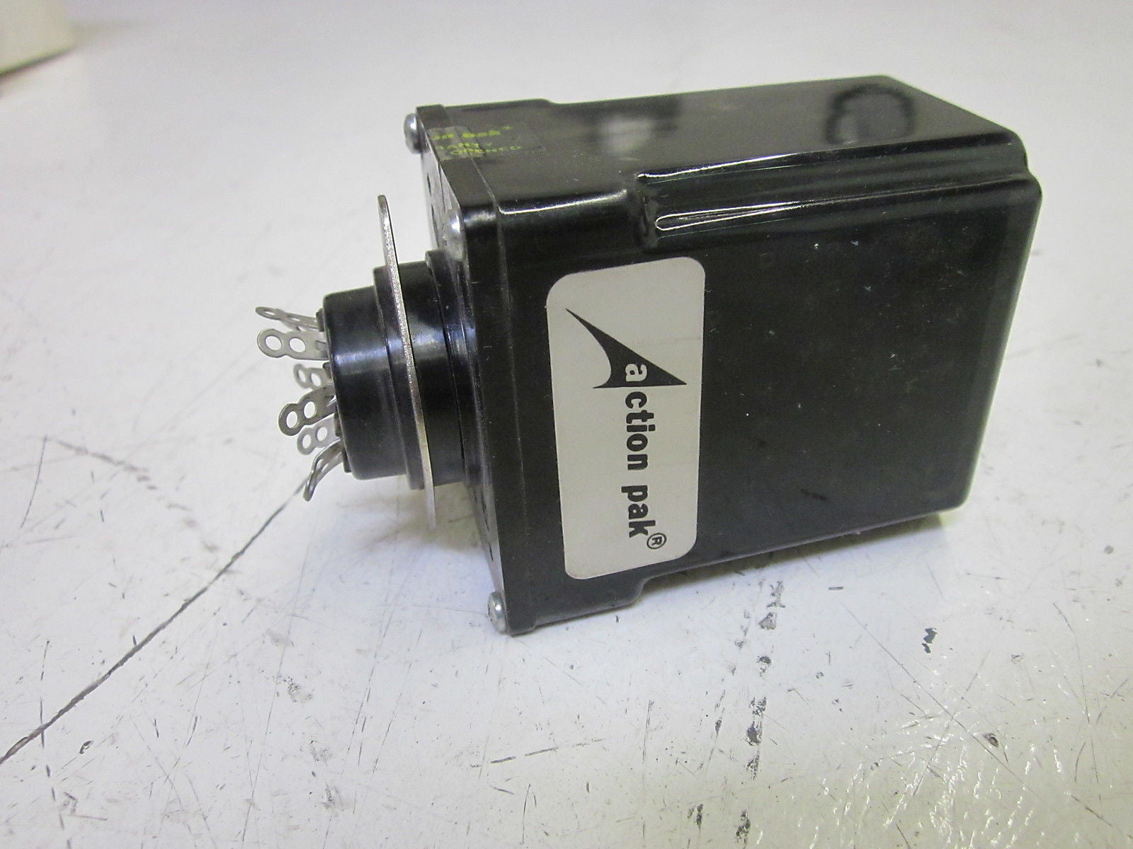 ACTION INSTRUMENTS CO. 4010-114 ACTION RELAY 120VAC *USED*