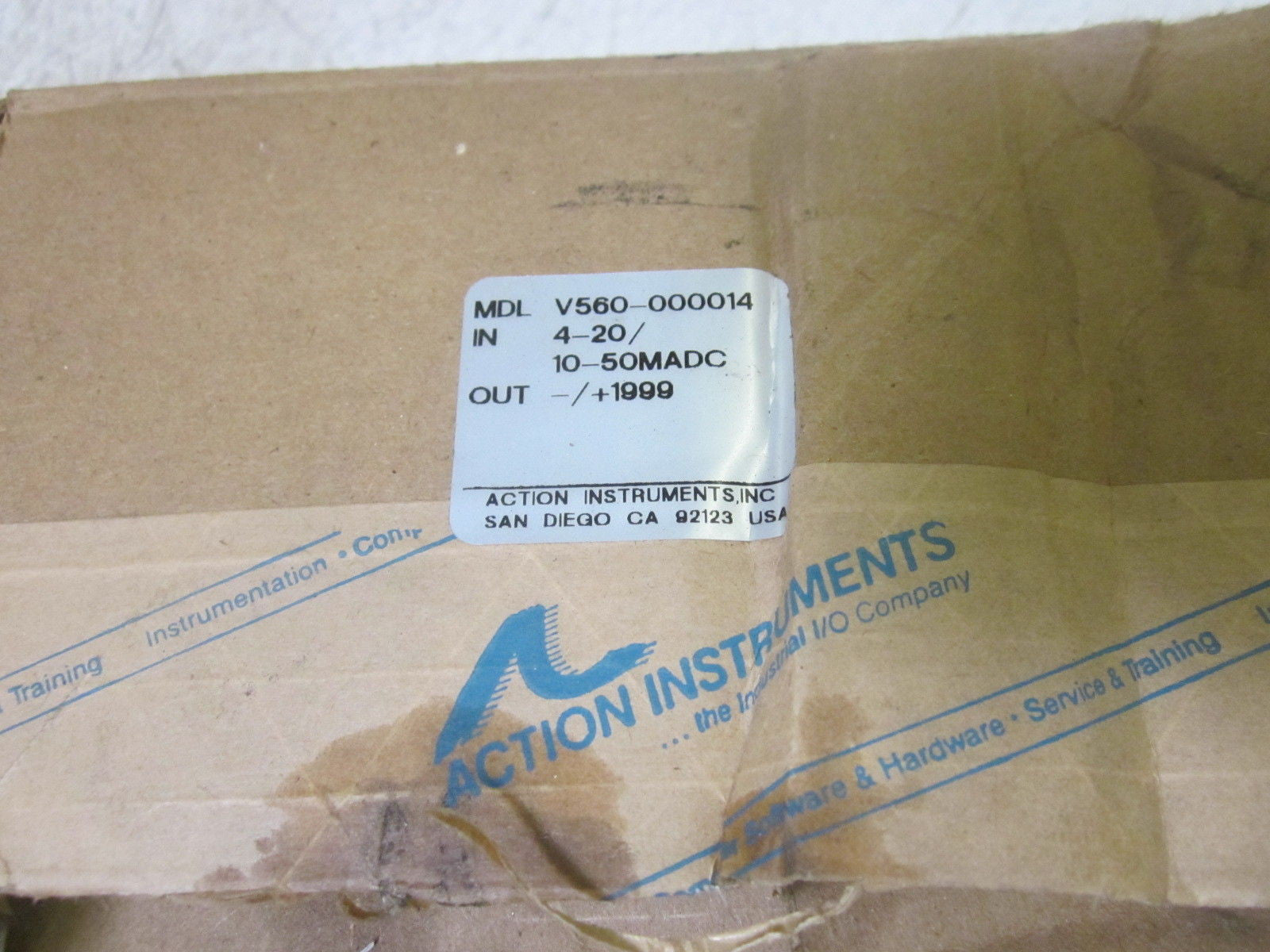 ACTION INSTRUMENTS  V560 LOOP POWERED INDICATOR *NEW IN BOX*
