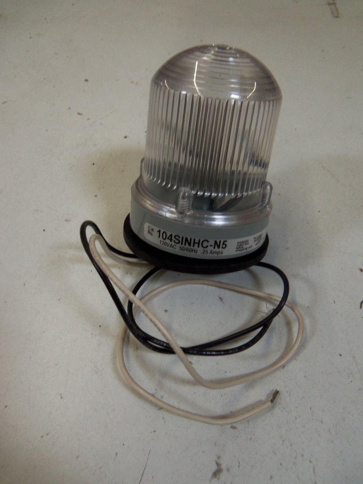 ADAPTA BEACON STEADY-ON LIGHT 104SINHC-N5 *NEW IN BOX*