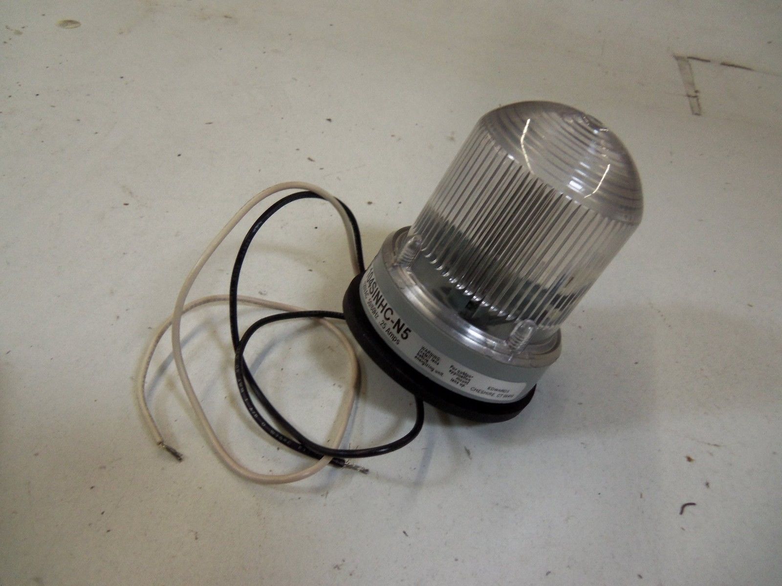 ADAPTA BEACON STEADY-ON LIGHT 104SINHC-N5 *NEW IN BOX*