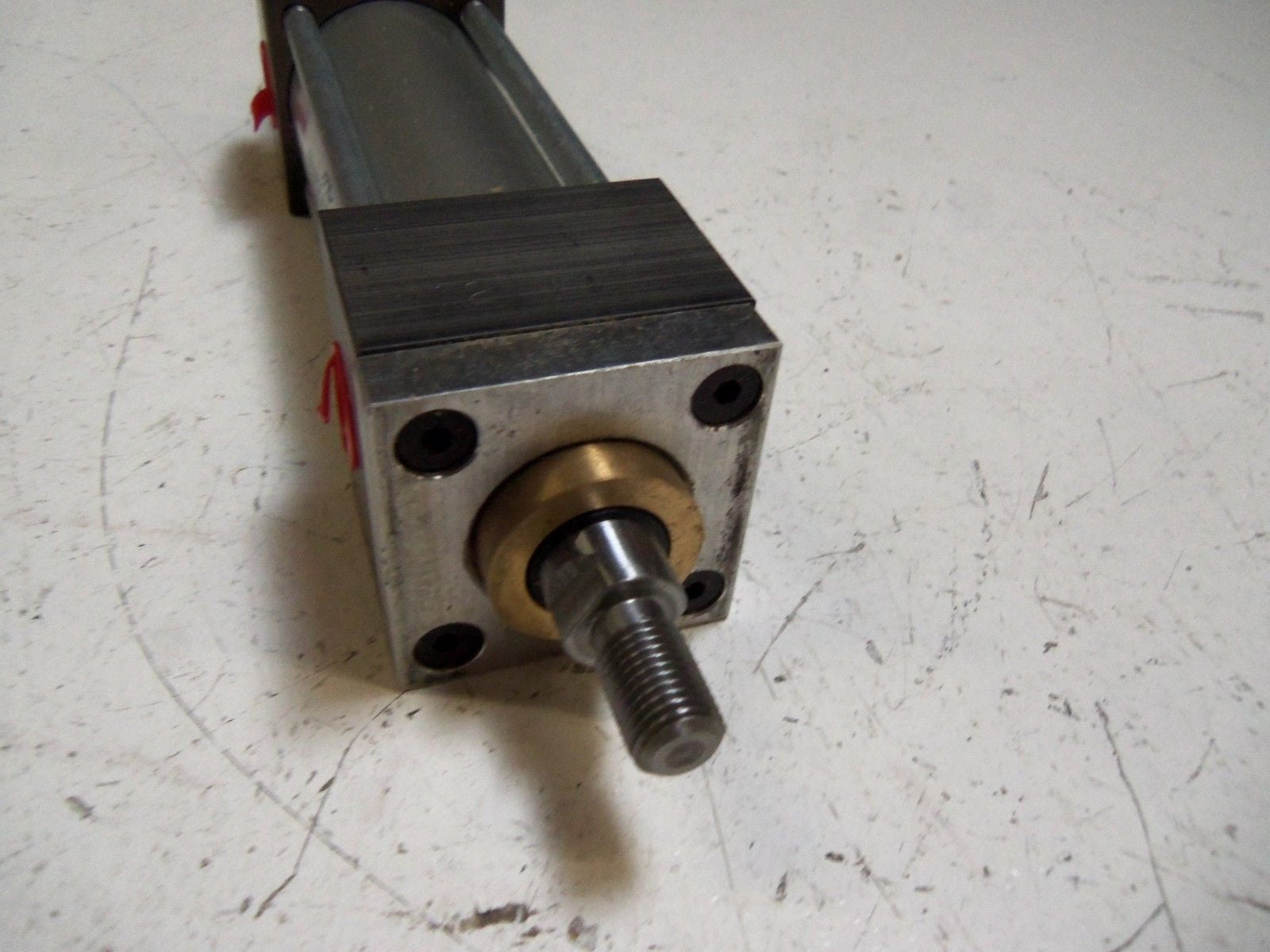 ADVANCE AUTOMATION 1-1/2 X 2-1/2 MP-2 PENUMATIC CYLINDER *NEW IN BOX*