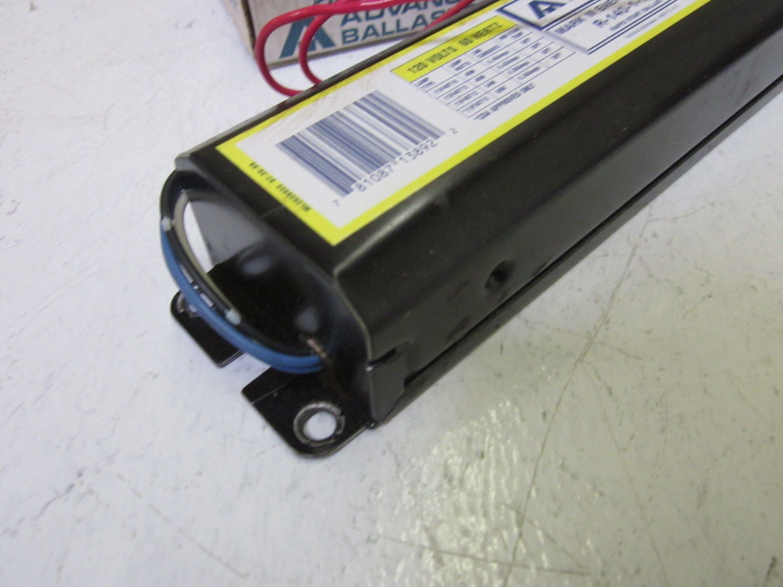 ADVANCE R-140-TP 120V *NEW IN BOX*