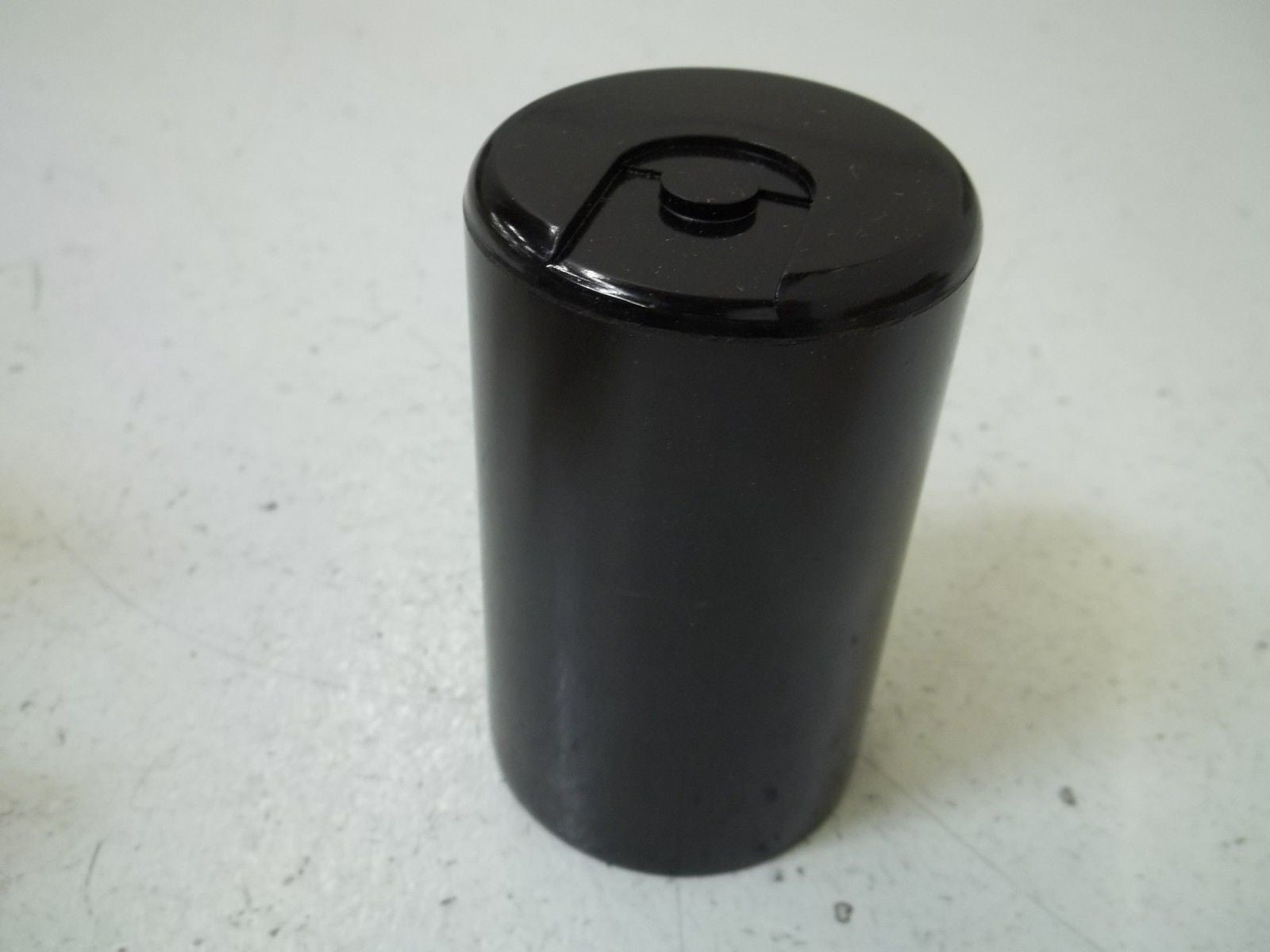 AERO M, INC. 5X567A AC CAPACITOR MOTOR START *NEW IN BOX*