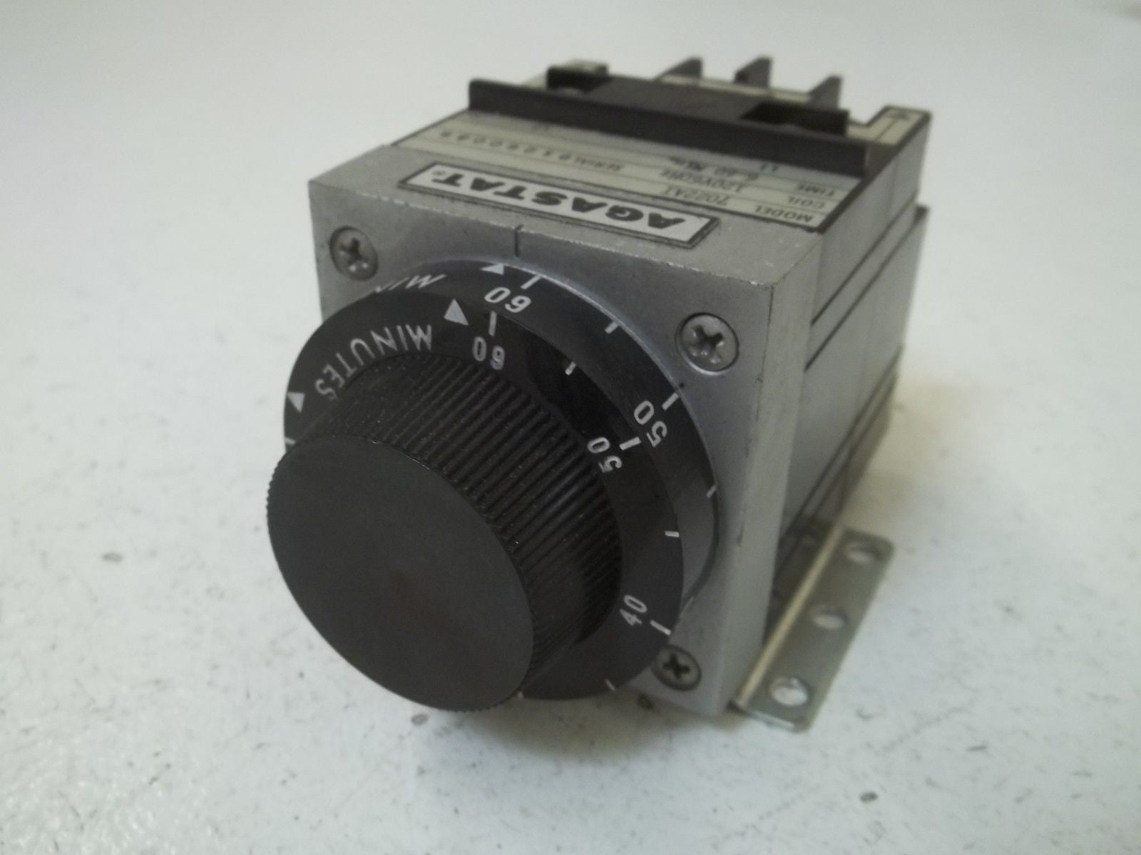 AGASTAT 7022AI TIMING RELAY 6-60 MIN. 120V *USED*