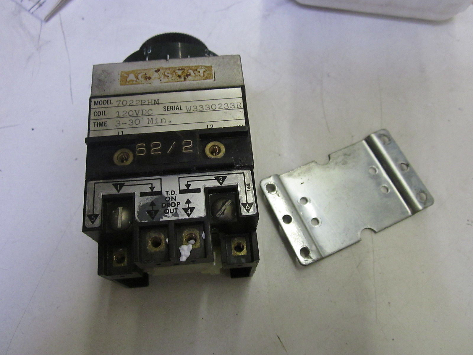 AGASTAT 7022PHM TIME DELAY RELAY 3-30 MIN. *USED*