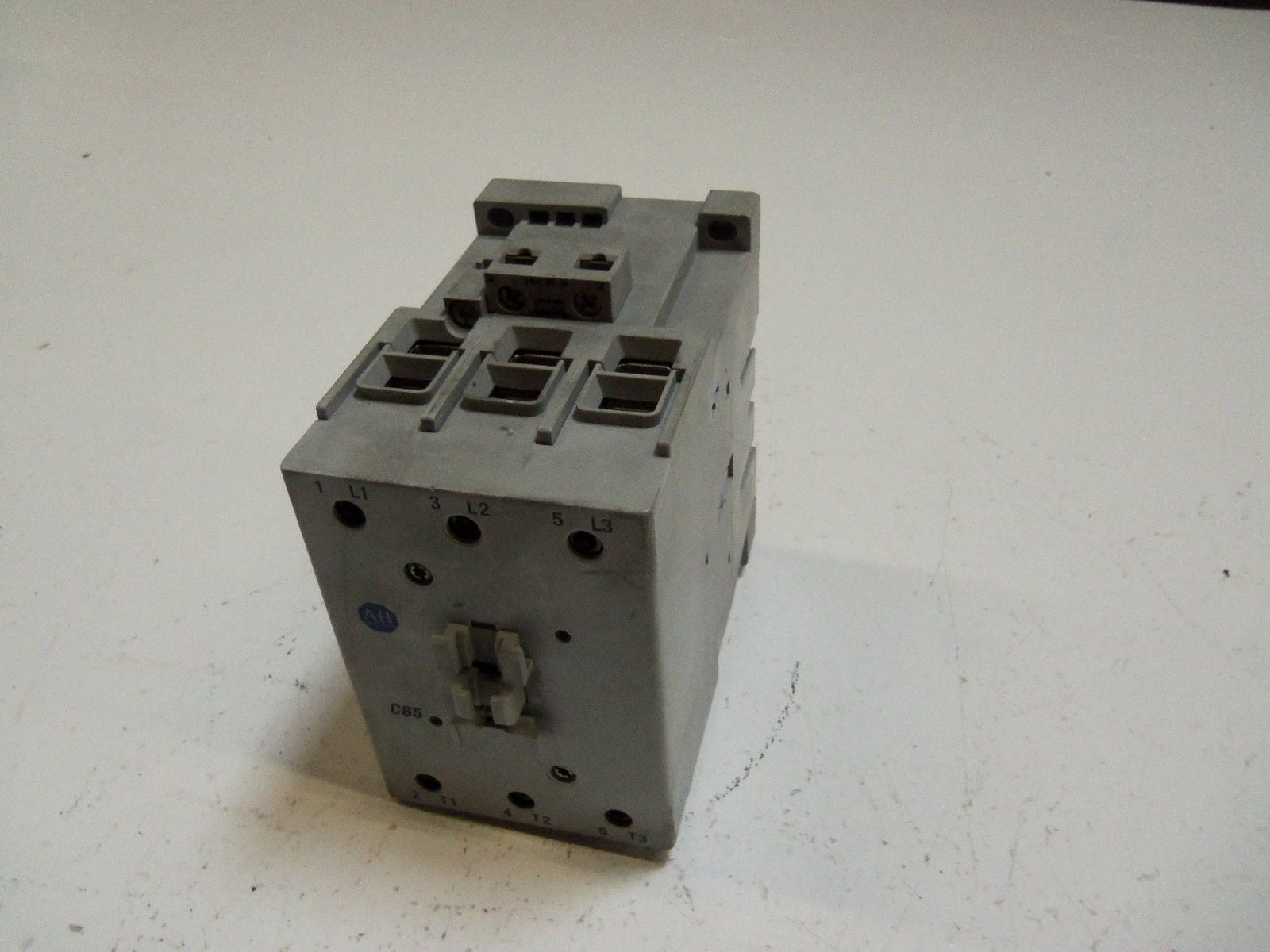 ALLEN-BRADLEY 100-C85DJ10 SERIES A CONTACTOR *USED*