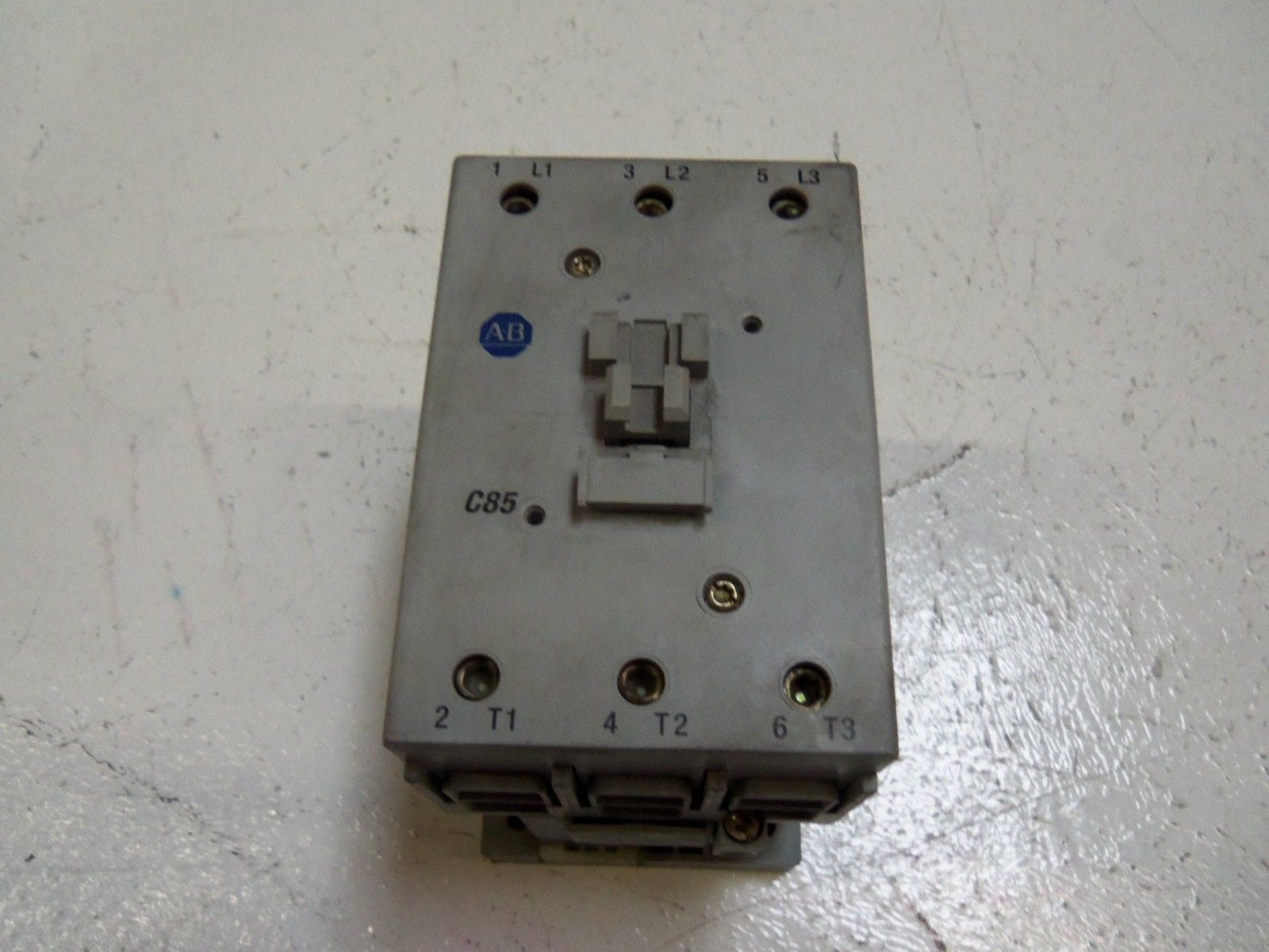 ALLEN-BRADLEY 100-C85DJ10 SERIES A CONTACTOR *USED*