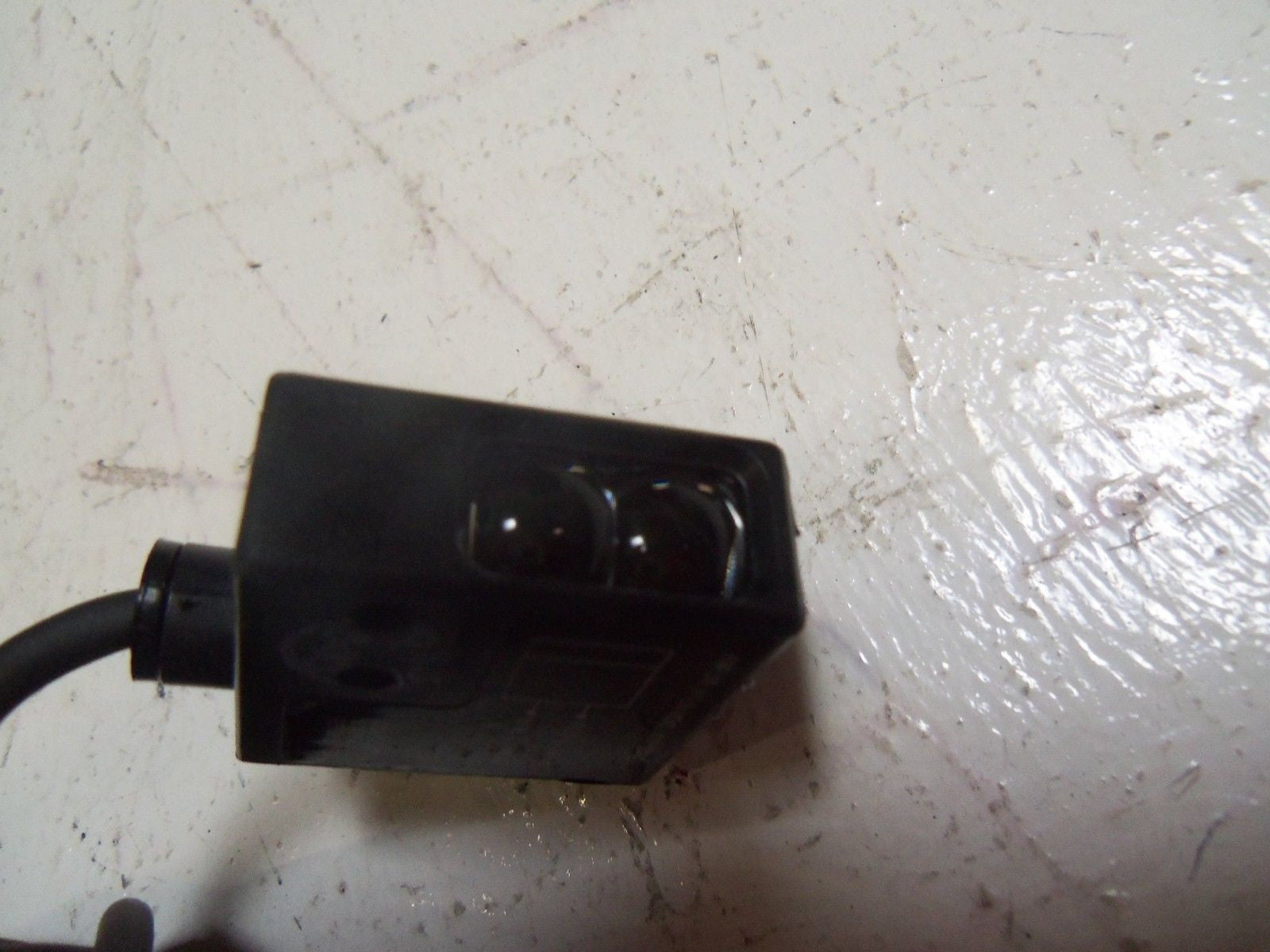 ALLEN-BRADLEY 42SML-7110 SERIES B TRANSBEAM RECIEVER *USED*