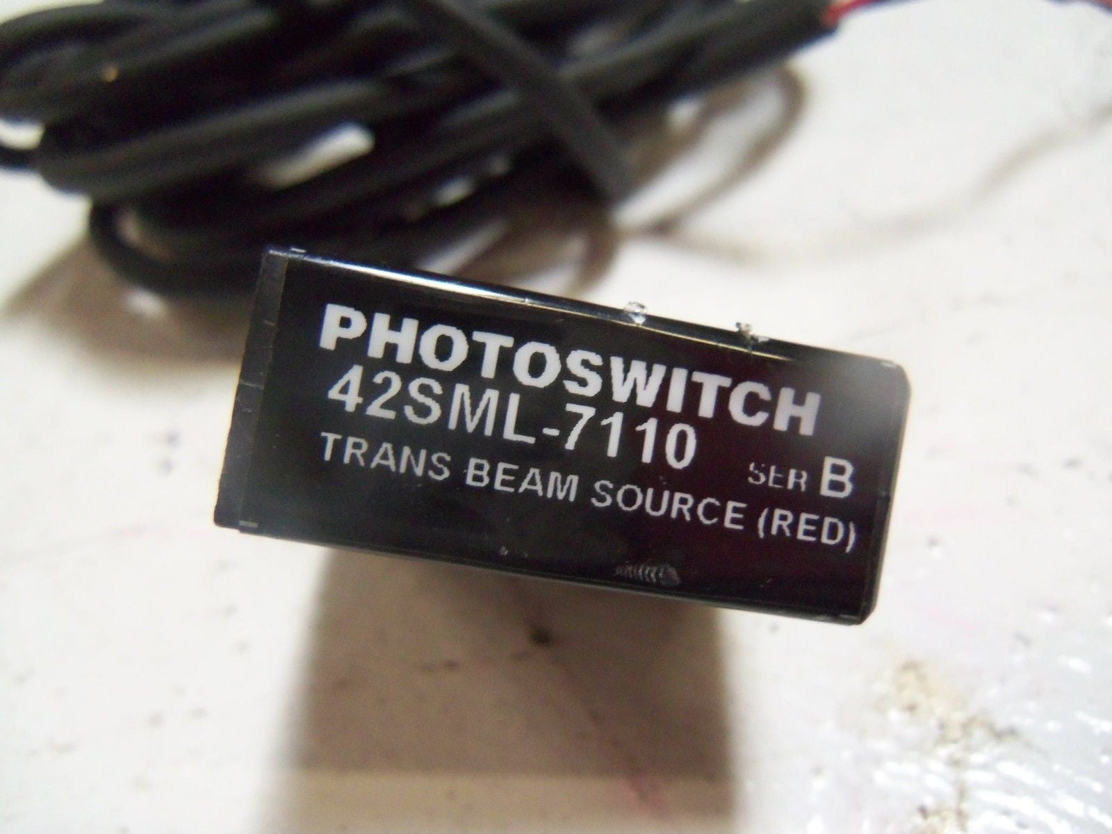 ALLEN-BRADLEY 42SML-7110 SERIES B TRANSBEAM RECIEVER *USED*