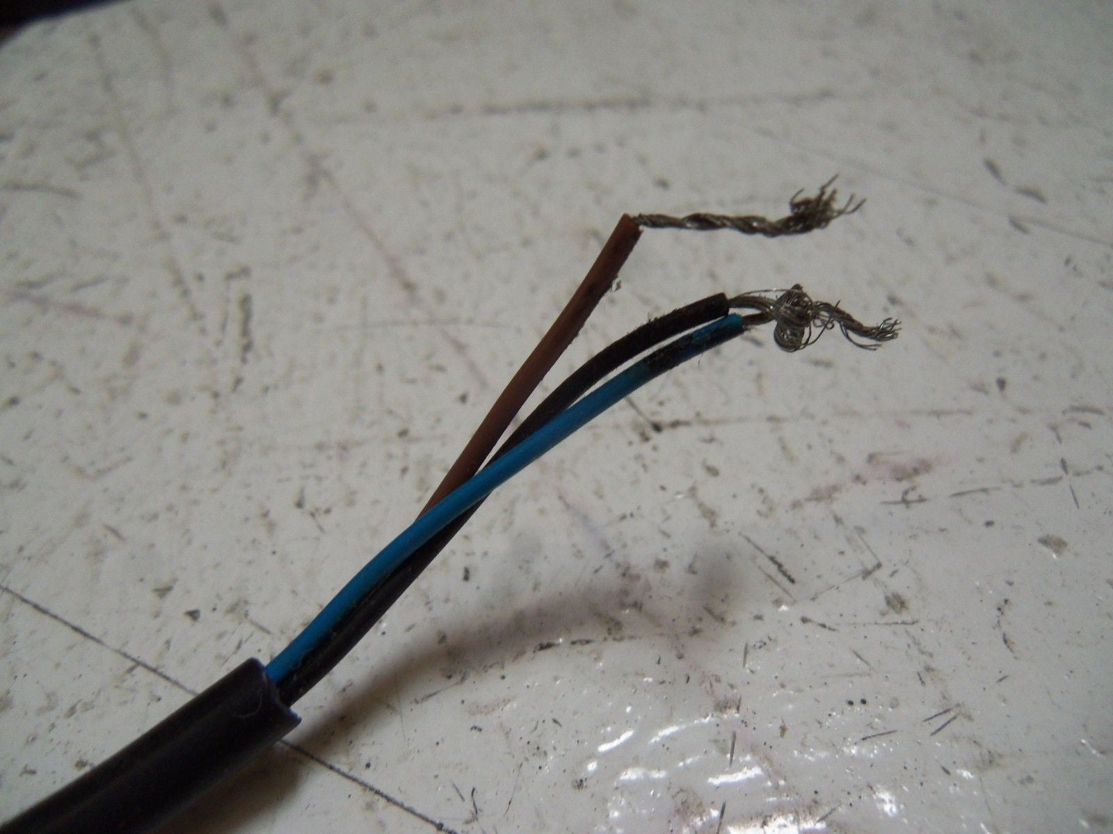 ALLEN-BRADLEY 872C-D4CN12-E2 SERIES C PROXIMITY SWITCH *USED*