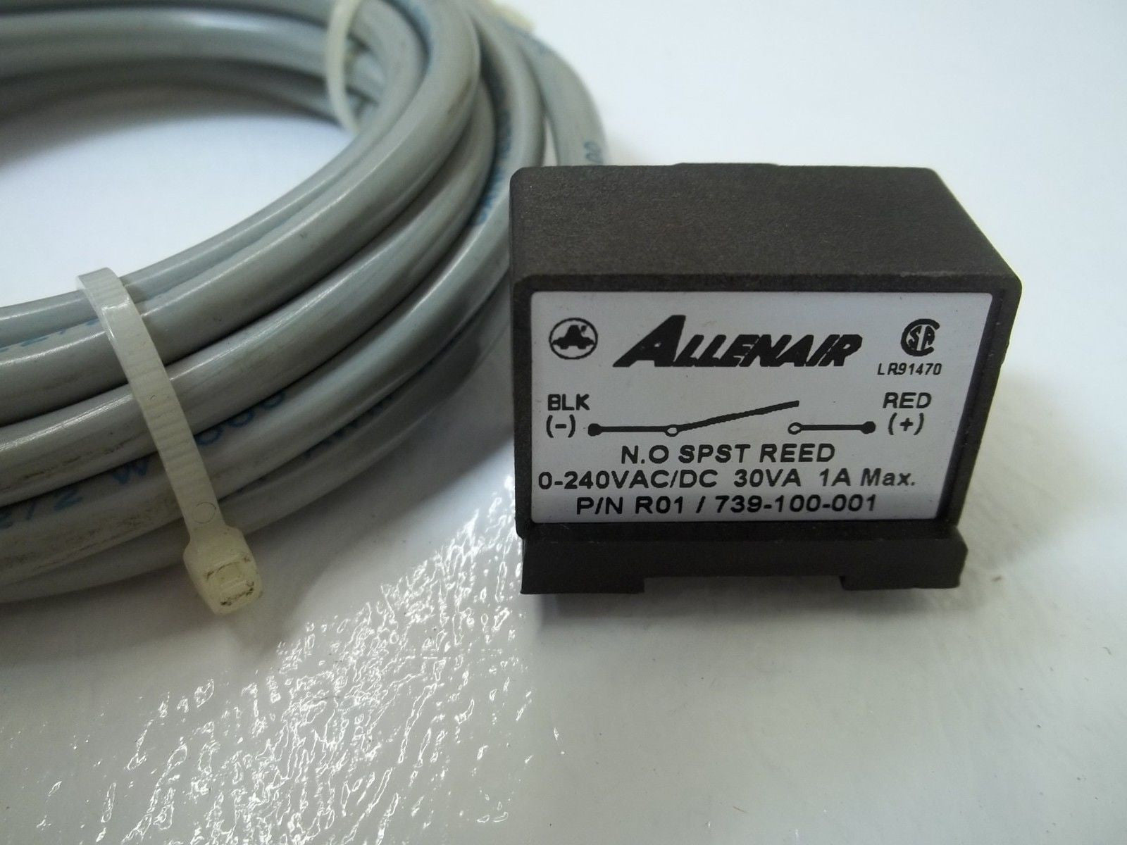 ALLENAIR R01/739-100-001 REED SWITCH *USED*