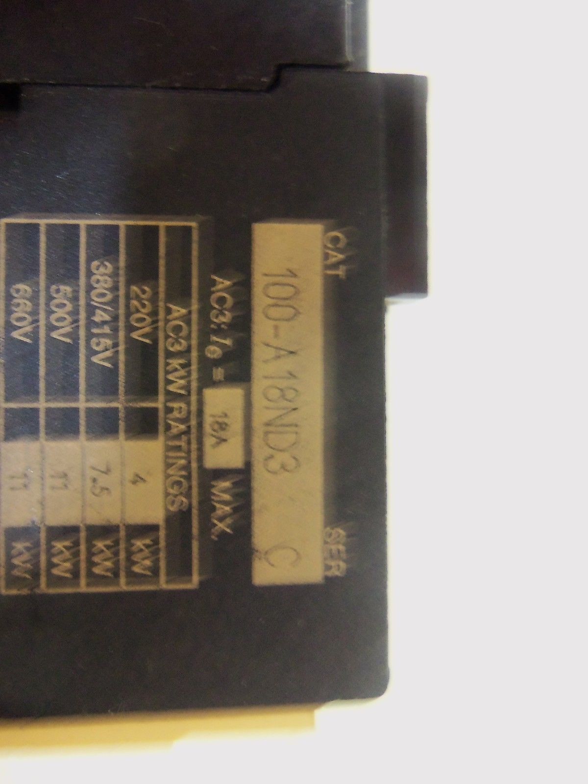 ALLEN BRADLEY 100-A18ND3 SER. C CONTACTOR 110/120V *USED*
