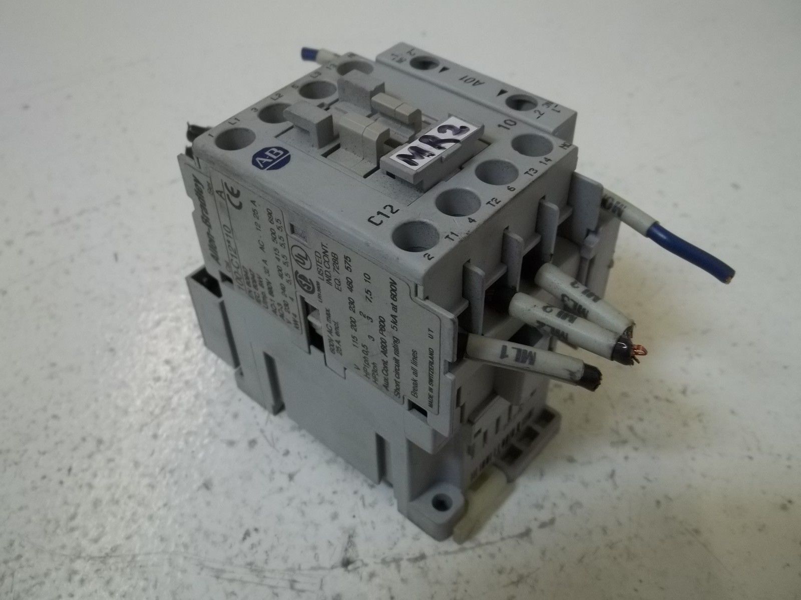 ALLEN BRADLEY 100-C12D10 SER. A CONTACTOR 110/120V *USED*