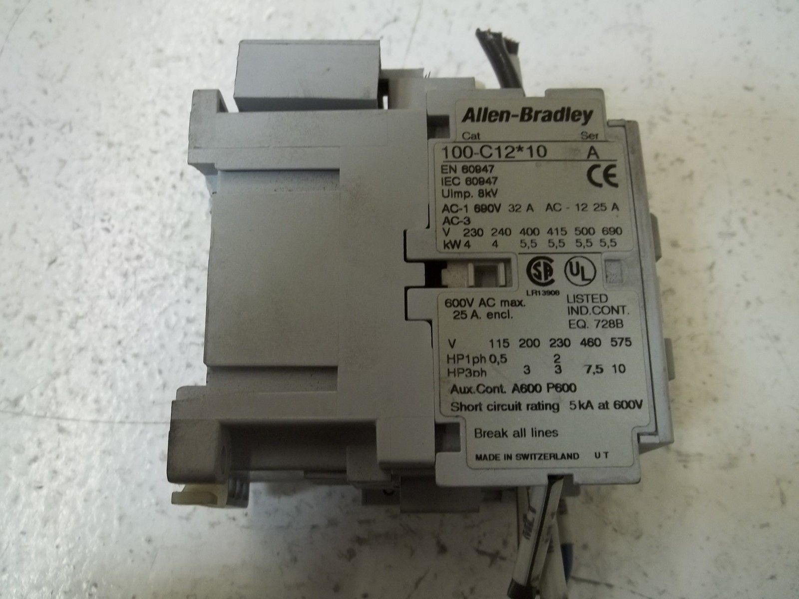 ALLEN BRADLEY 100-C12D10 SER. A CONTACTOR 110/120V *USED*