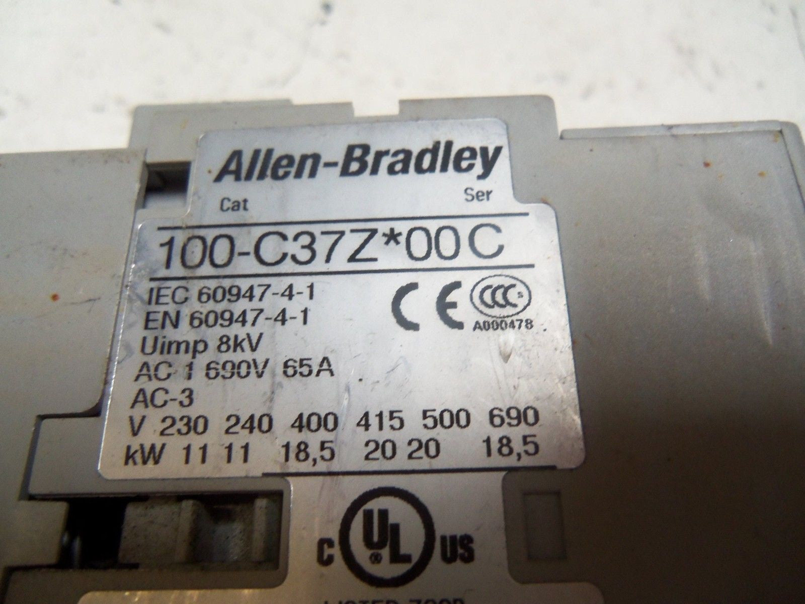ALLEN BRADLEY 100-C37ZJ00 SER. C CONTACTOR 24VDC *USED*
