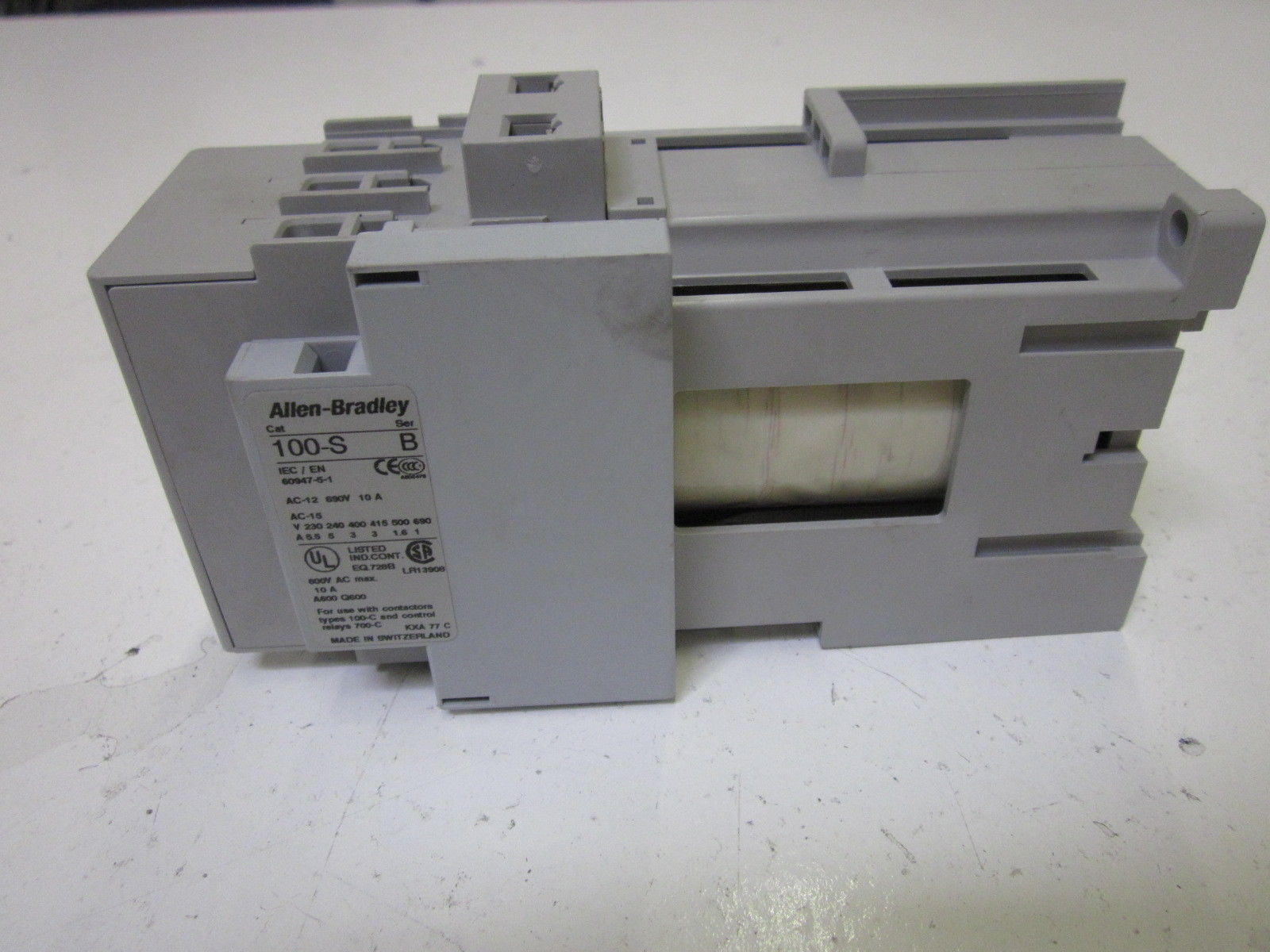 ALLEN BRADLEY 100-C37DJ01 SER. C CONTACTOR 24VDC *NEW NO BOX*