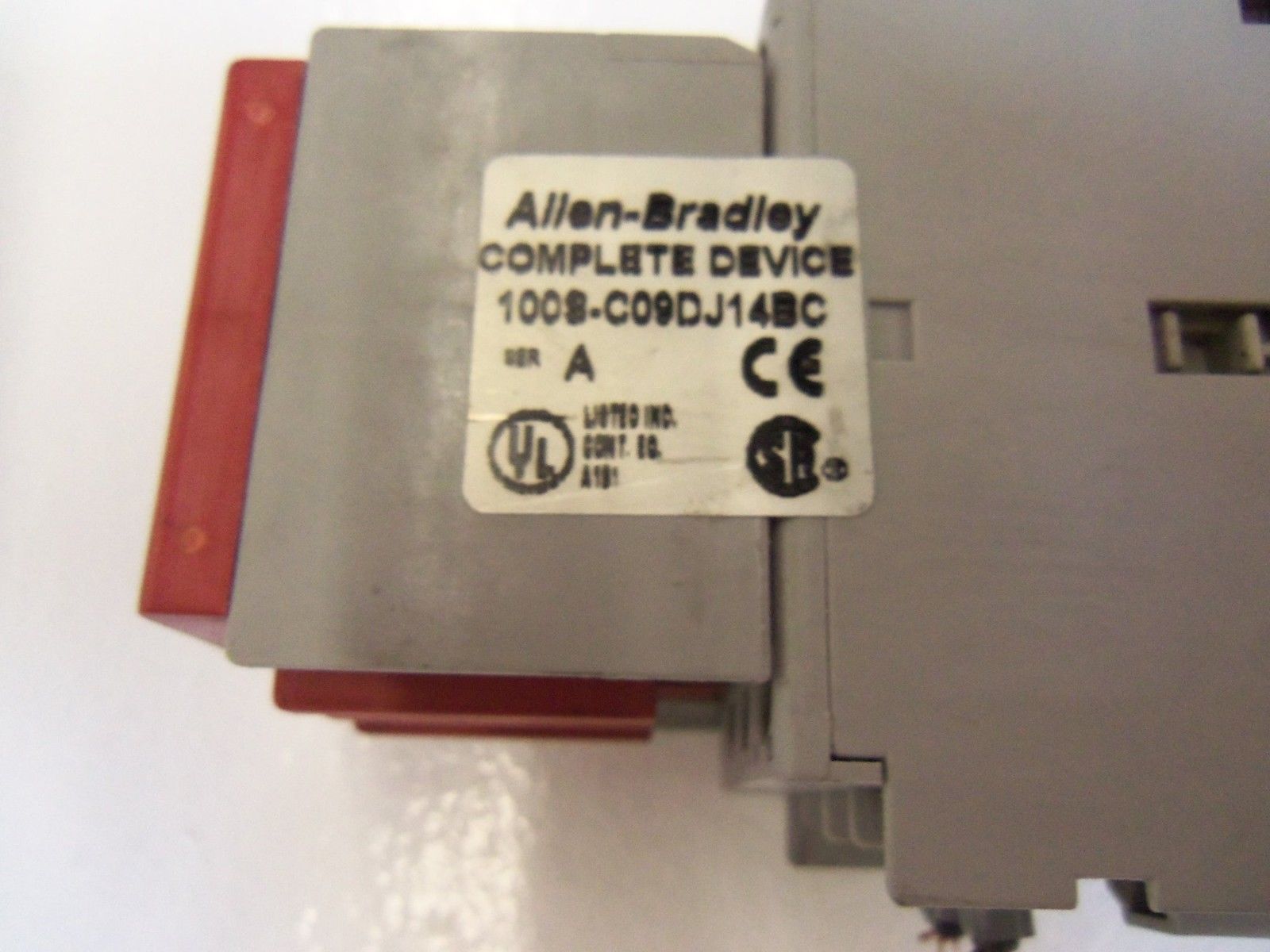 ALLEN BRADLEY 100S-C09DJ14BC SER. A SAFETY CONTACTOR 24VDC *USED*