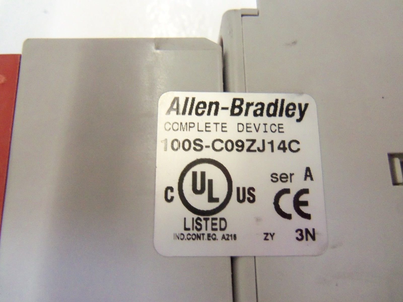 ALLEN BRADLEY 100S-C09ZJ14C SER. A SAFETY CONTACTOR 24VDC *USED*