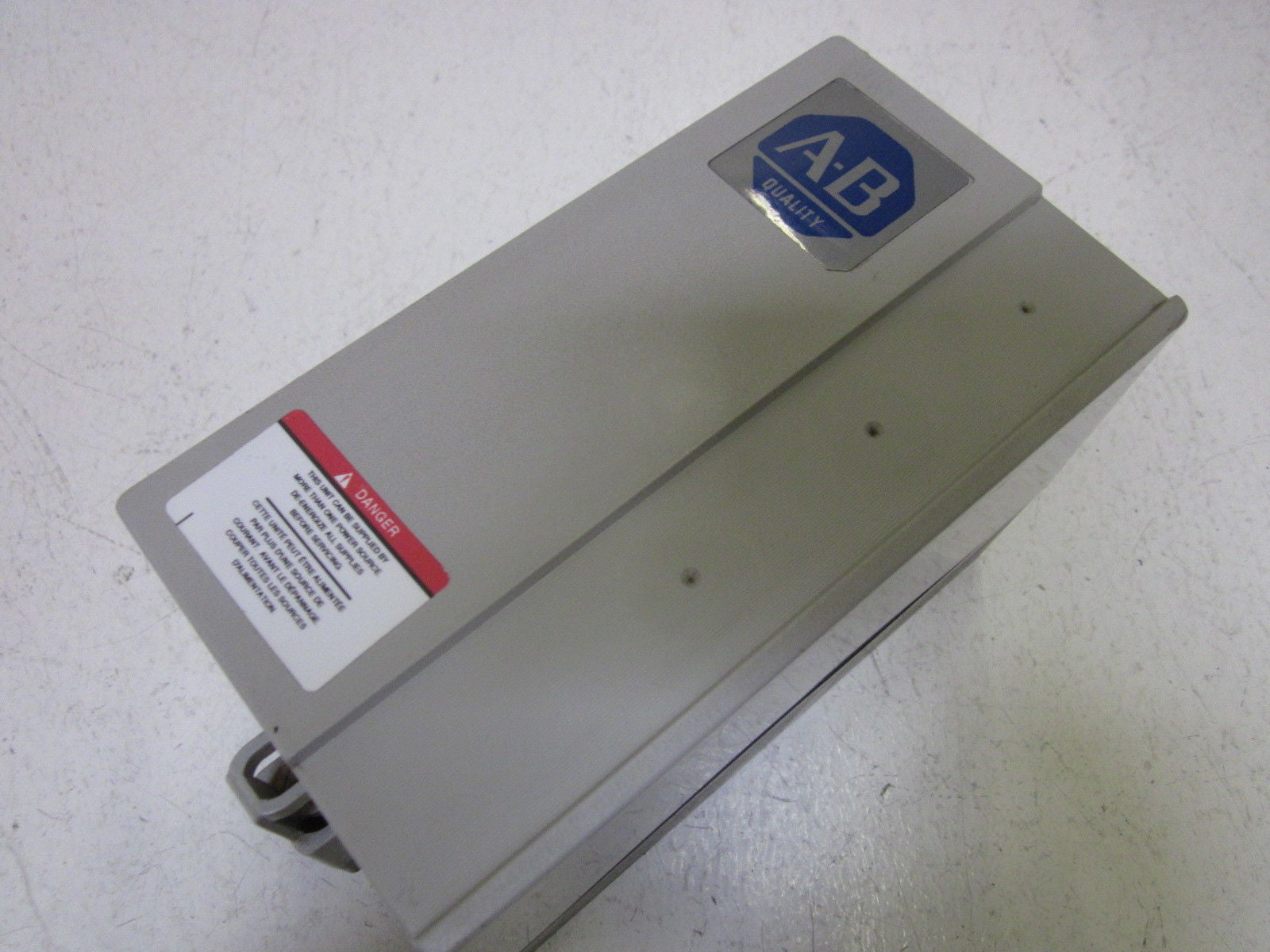 ALLEN BRADLEY 109-C09KBA1F SER. A STARTER *USED*