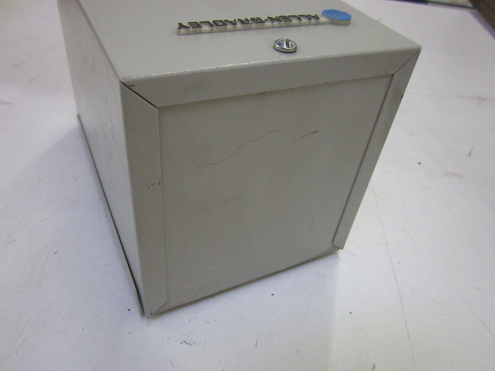 ALLEN BRADLEY 109-A09AD3-B80 SER. B STARTER *NEW NO BOX*