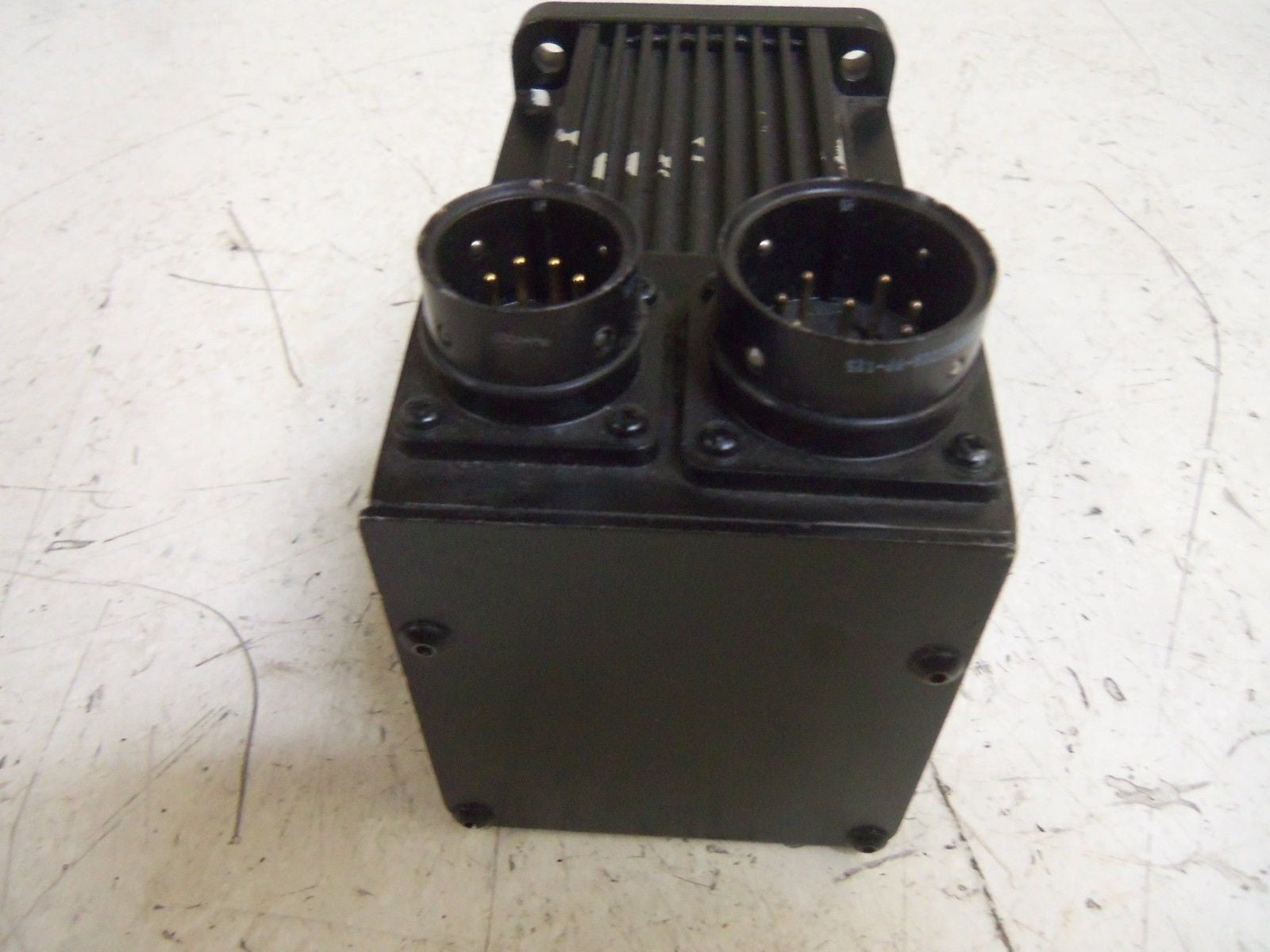 ALLEN BRADLEY 1326AS-B310H-21 SERIES A SERVO MOTOR *USED*
