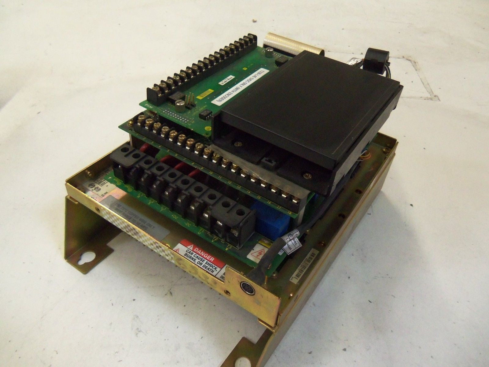 ALLEN BRADLEY 1336S-BRF30-AN-EN4-L4E SERIES D  *NEW NO BOX*