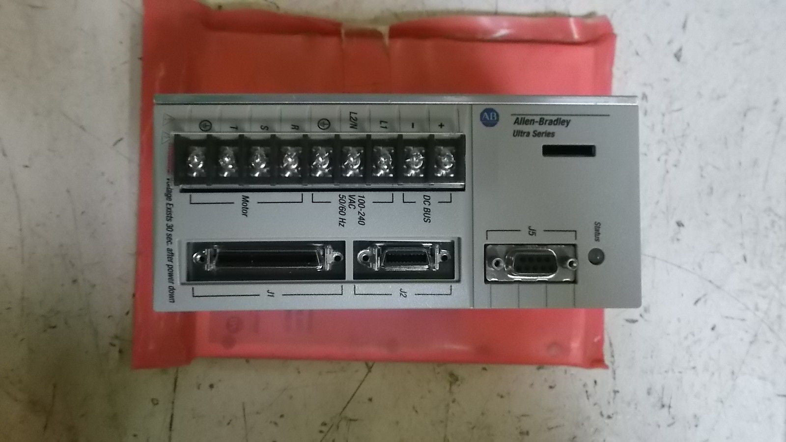 ALLEN BRADLEY 1398-DDM-005 SERIES A SERVO DRIVE *NEW IN BOX*