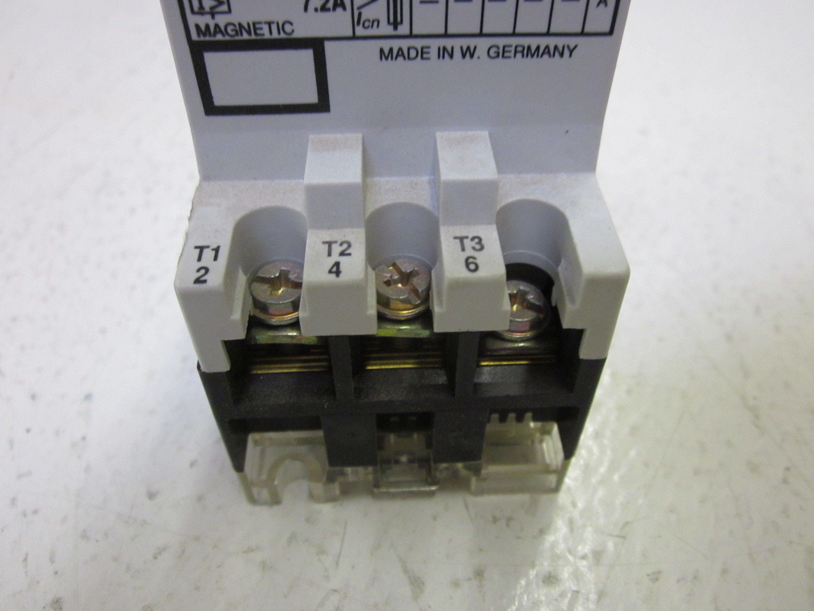 ALLEN BRADLEY 140-MN-0060 SER.B *USED*