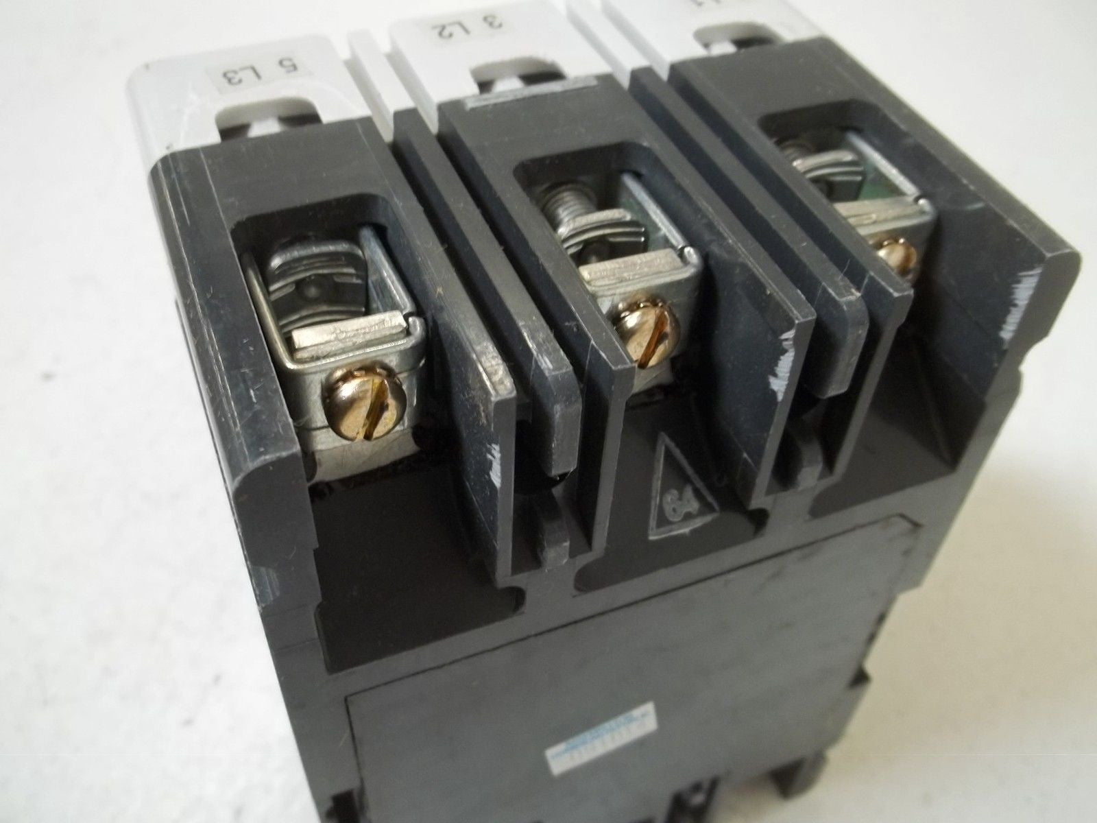 ALLEN BRADLEY 140M-I8P-C15S CIRCUIT BREAKER *NEW IN BOX*