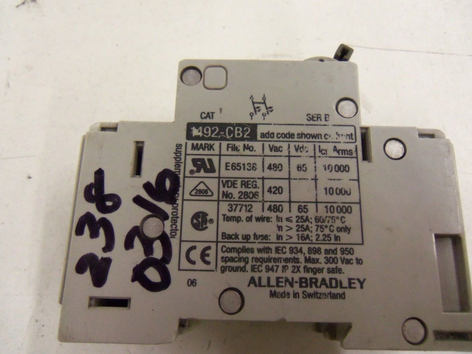 ALLEN BRADLEY 1492-CB2F100 SER. B CIRCUIT BREAKER 10A *USED*