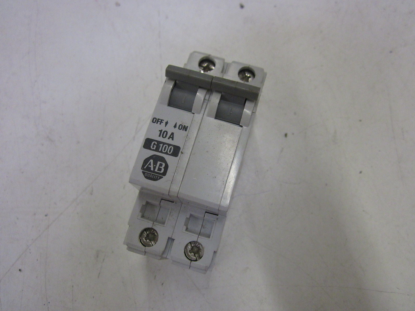 ALLEN BRADLEY 1492-CB2G100 SER. B CIRCUIT BREAKER *USED*